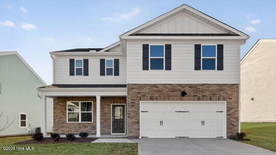 Single Family Residence at 305 Maddox Drive, Aberdeen, NC 28315, photo 2 of 30