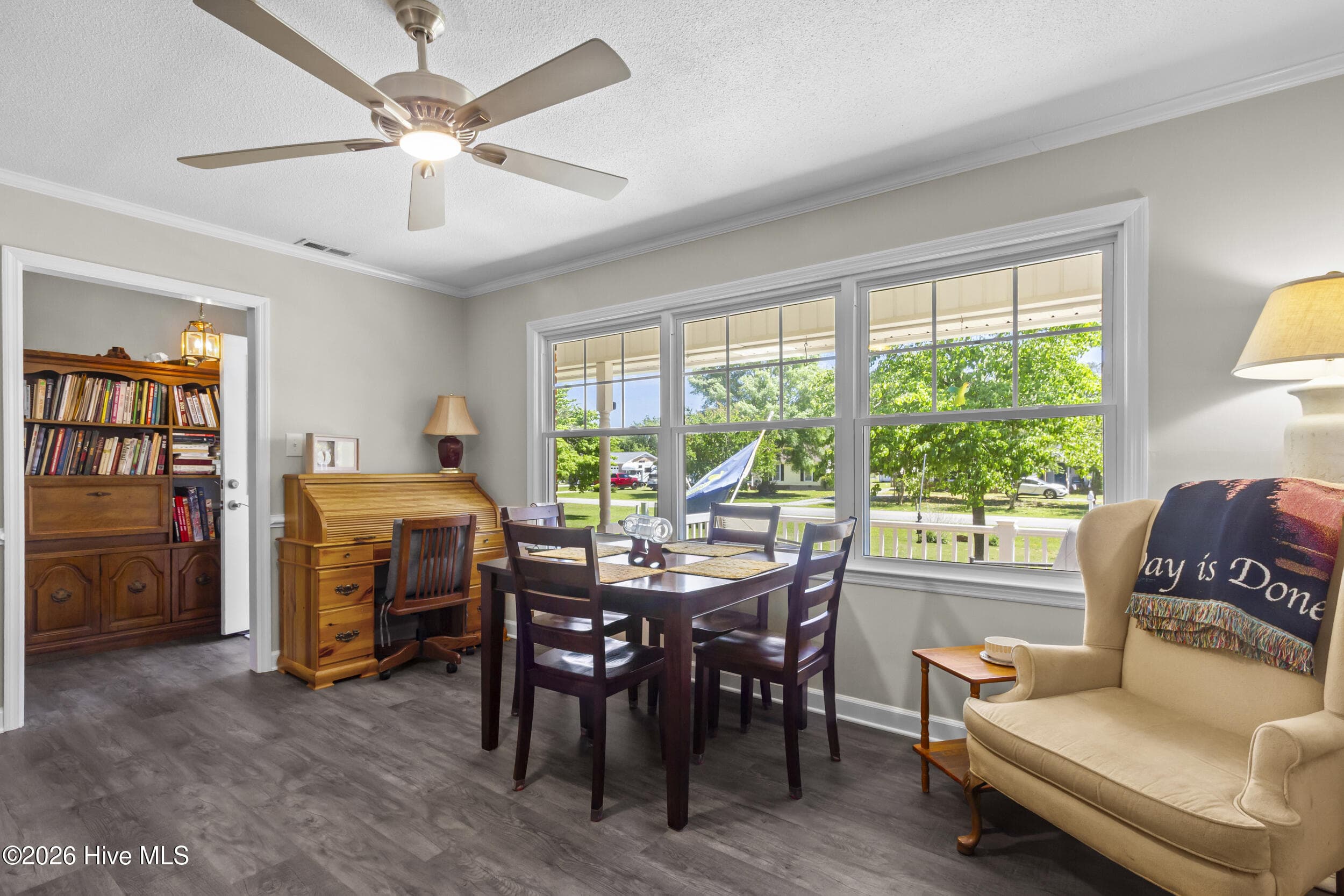 Single Family Residence at 312 Rockledge Road, New Bern, NC 28562, photo 2 of 3