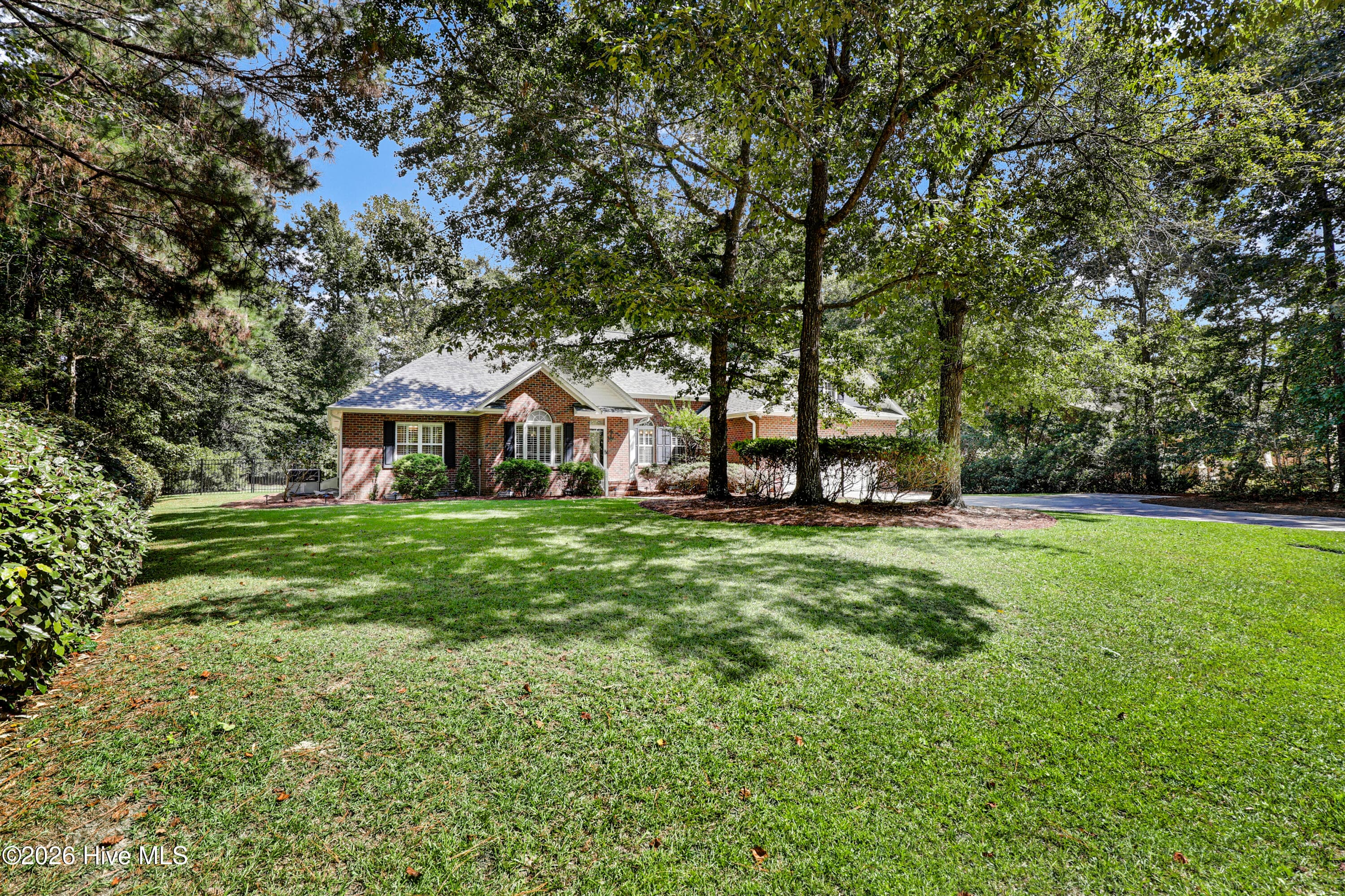 Single Family Residence at 645 Sawgrass Road, Hampstead, NC 28443, photo 2 of 47