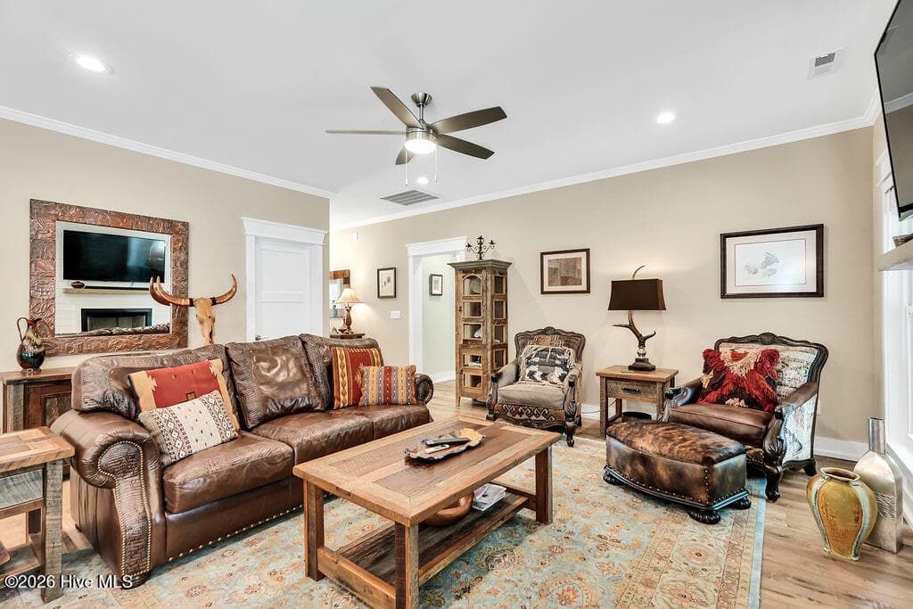 Single Family Residence at 458 Raven Glen Drive, Southport, NC 28461, photo 9 of 41