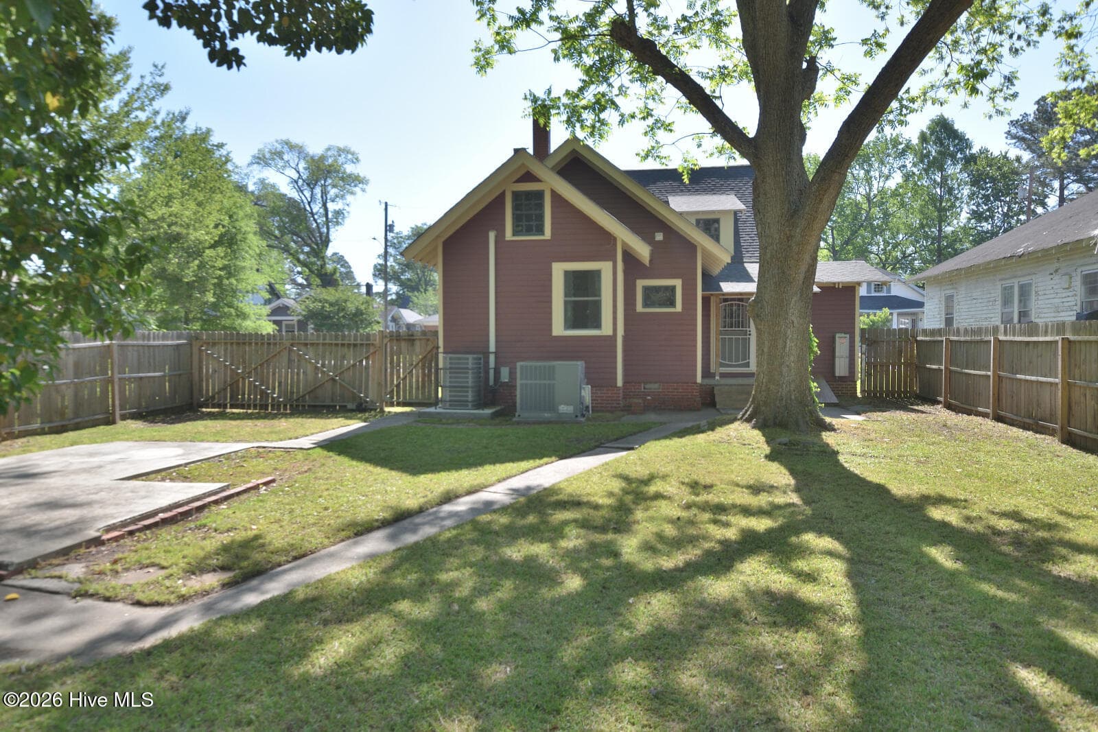 Single Family Residence at 220 S Howell Street, Rocky Mount, NC 27804, photo 18 of 20