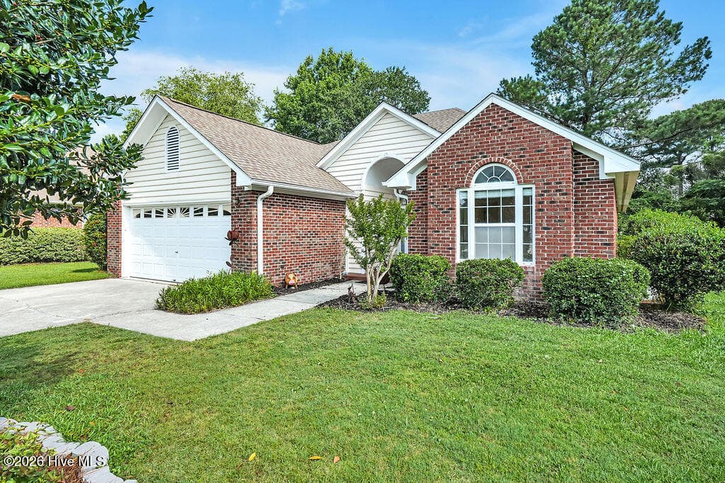 Single Family Residence at 3032 Weatherby Court, Wilmington, NC 28405, photo 3 of 45