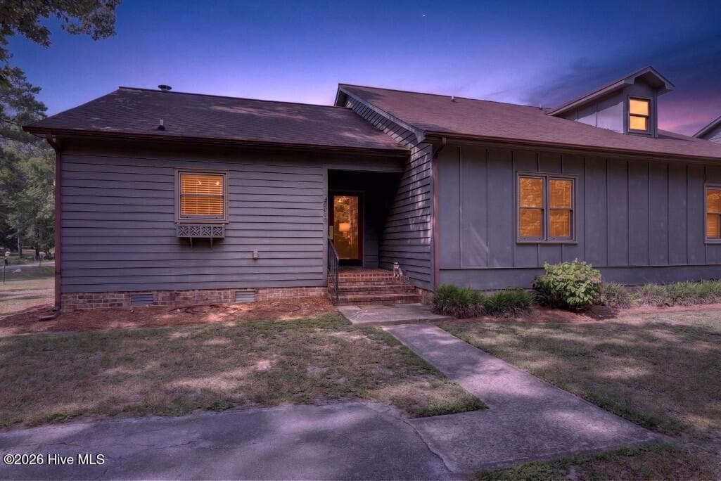 Townhouse at 2906 Derby Drive, Kinston, NC 28504, photo 2 of 26