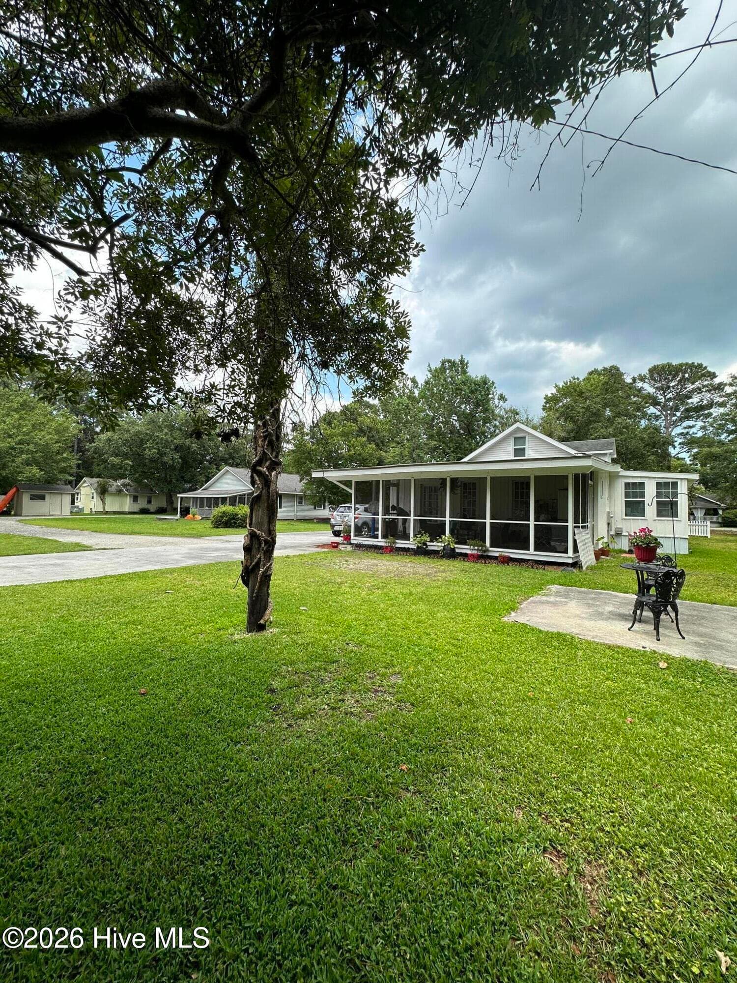 Single Family Residence at 5330 Masonboro Loop Road, Wilmington, NC 28409, photo 4 of 6