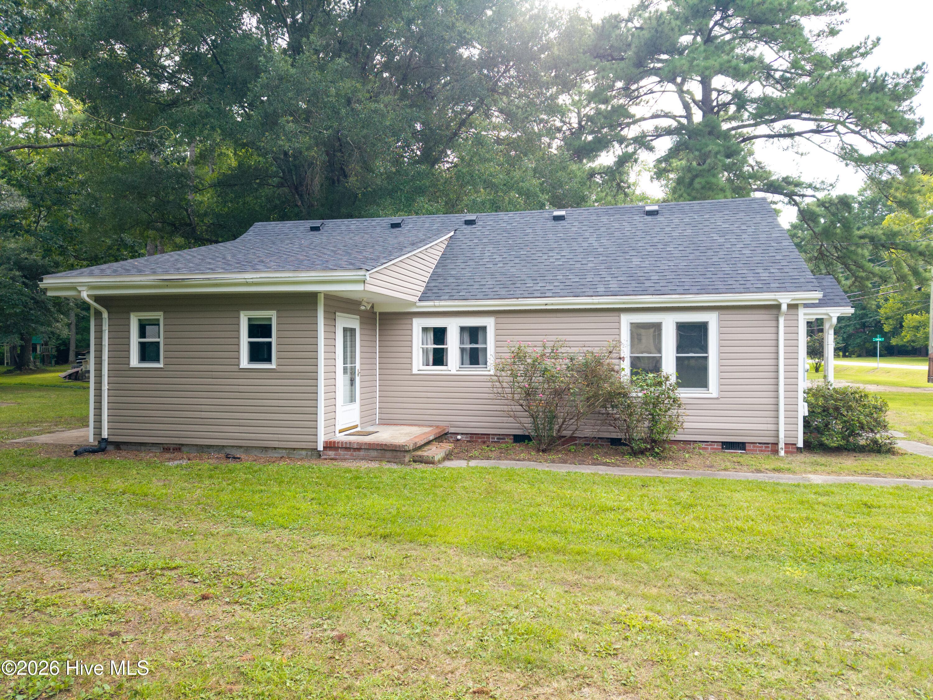 Single Family Residence at 1815 W Main Ext, Elizabeth City, NC 27909, photo 28 of 51