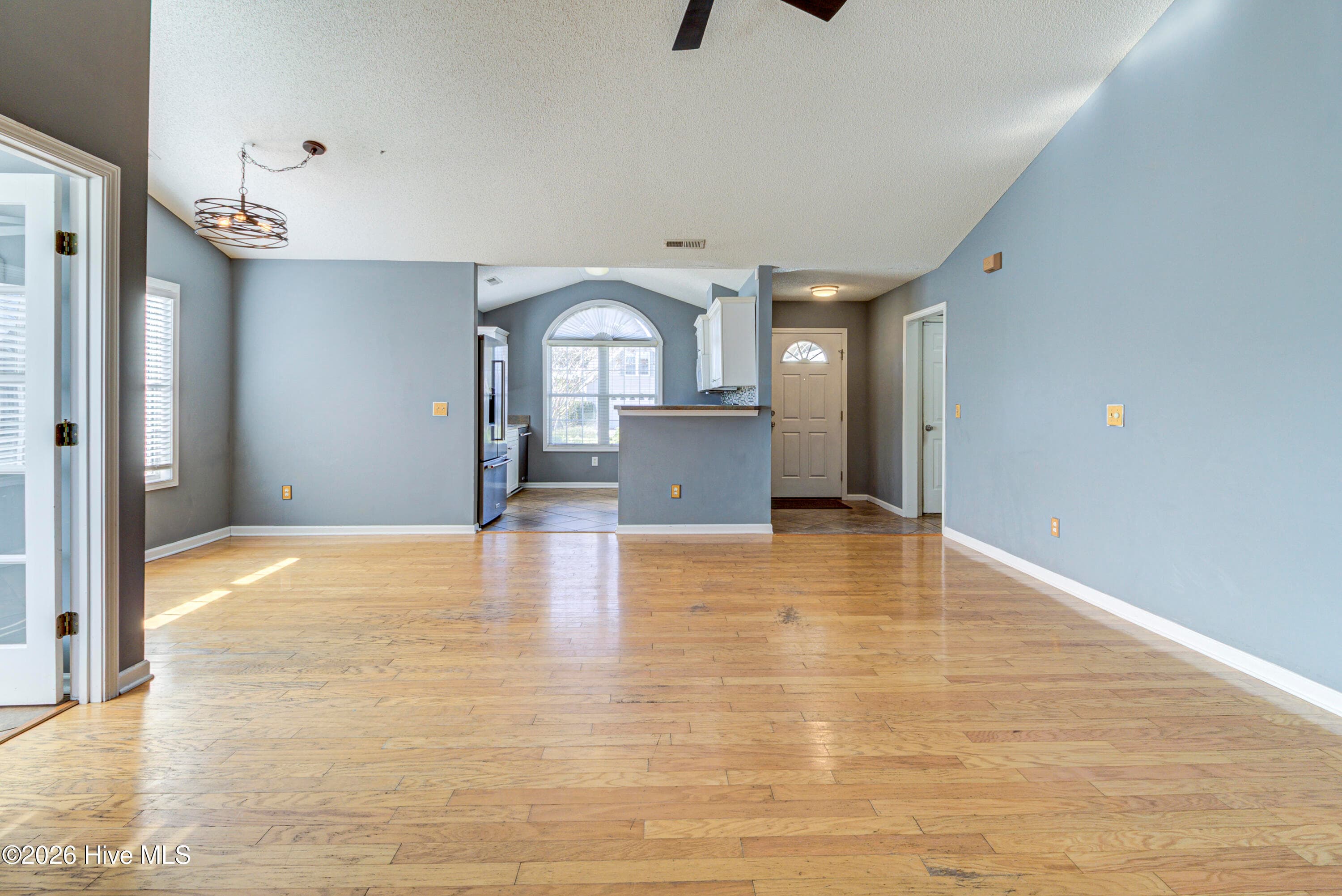 Single Family Residence at 7400 Foxwerth Drive, Wilmington, NC 28411, photo 2 of 23