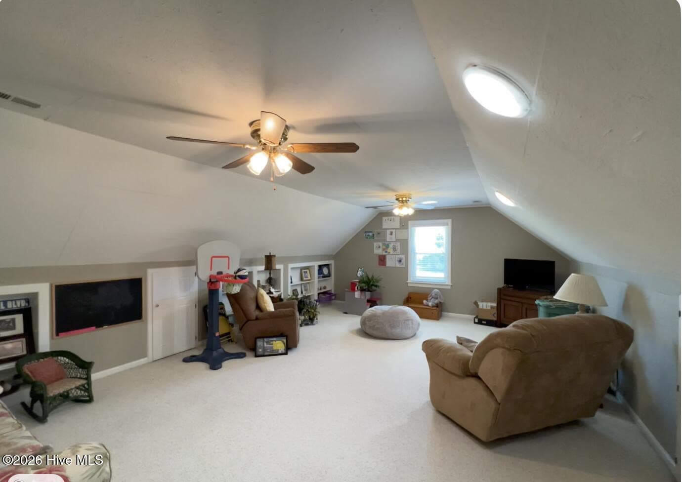 Bonus Room above Garage - 642 Enoch Road, Clinton, NC 28328