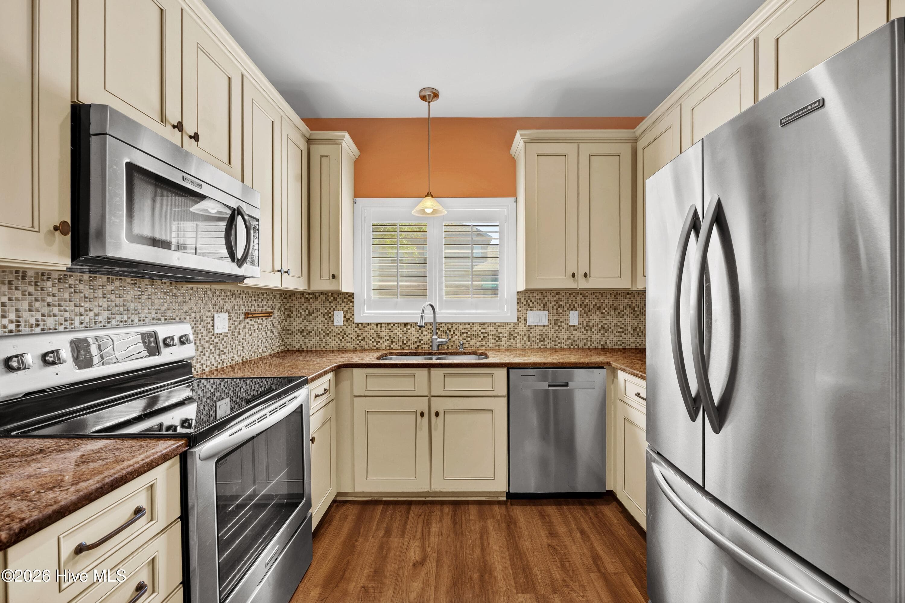 Condominium at 3703 Reston Court Unit A, Wilmington, NC 28403, photo 8 of 23
