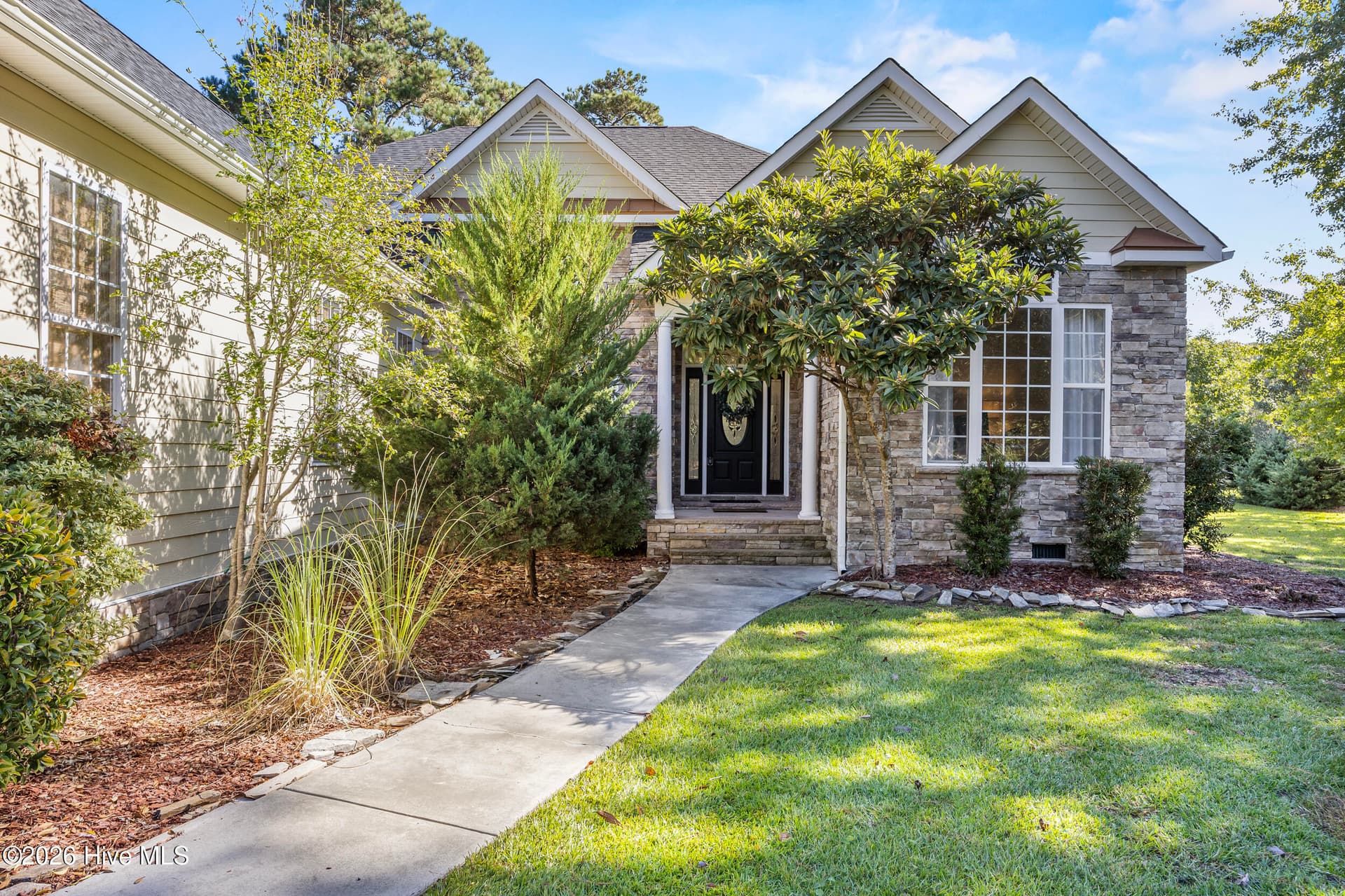 Single Family Residence at 707 N Green Tee Road, Hampstead, NC 28443, photo 5 of 63
