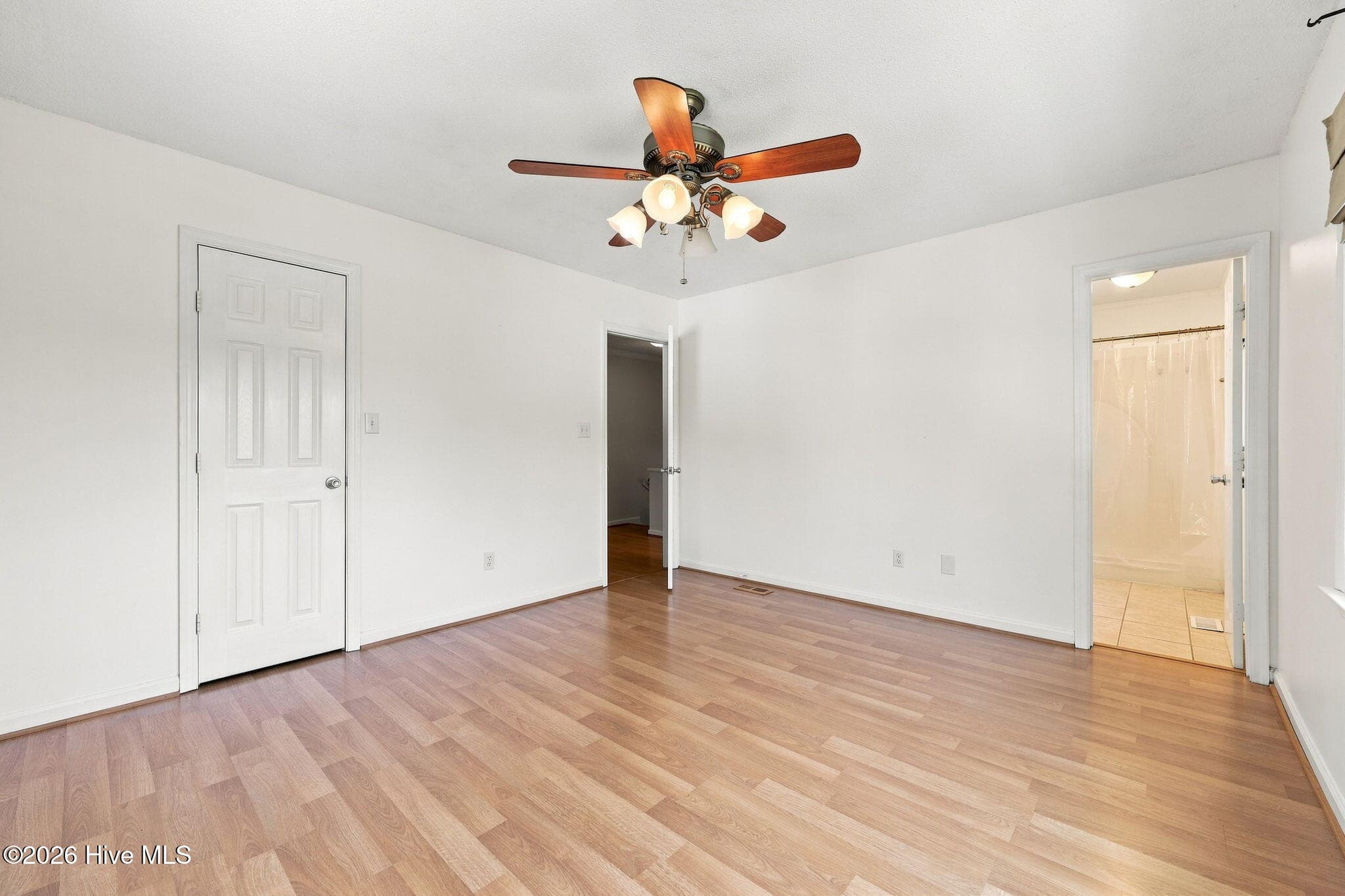 907 Oak Drive, Morehead City, NC 28557