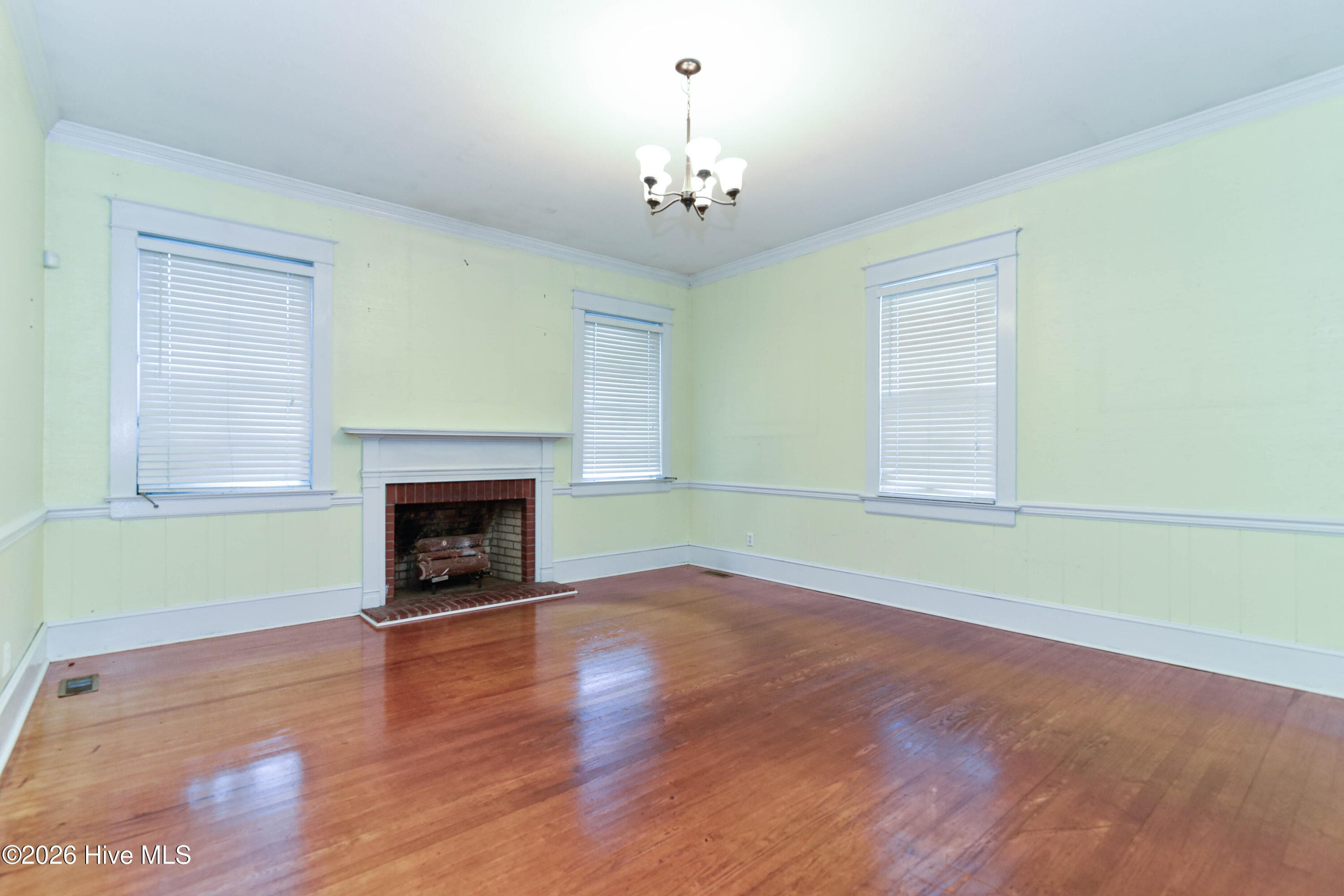 Single Family Residence at 1101 N Market Street, Washington, NC 27889, photo 2 of 3