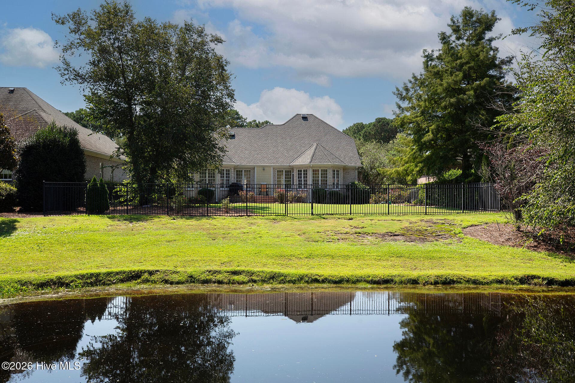 Single Family Residence at 2109 Bay Colony Lane, Wilmington, NC 28405, photo 5 of 55