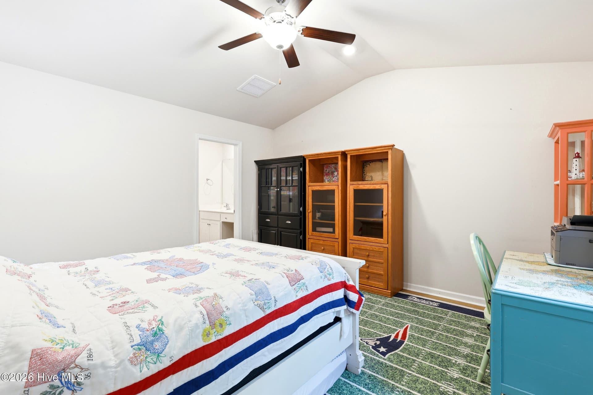 Single Family Residence at 530 Poppleton Drive, Hampstead, NC 28443, photo 17 of 61
