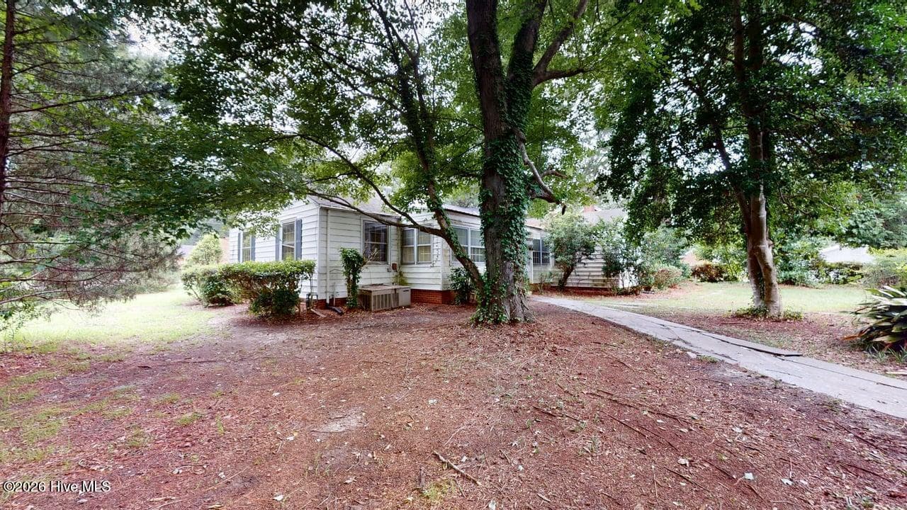 Single Family Residence at 808 W South Street W, Ahoskie, NC 27910, photo 42 of 50