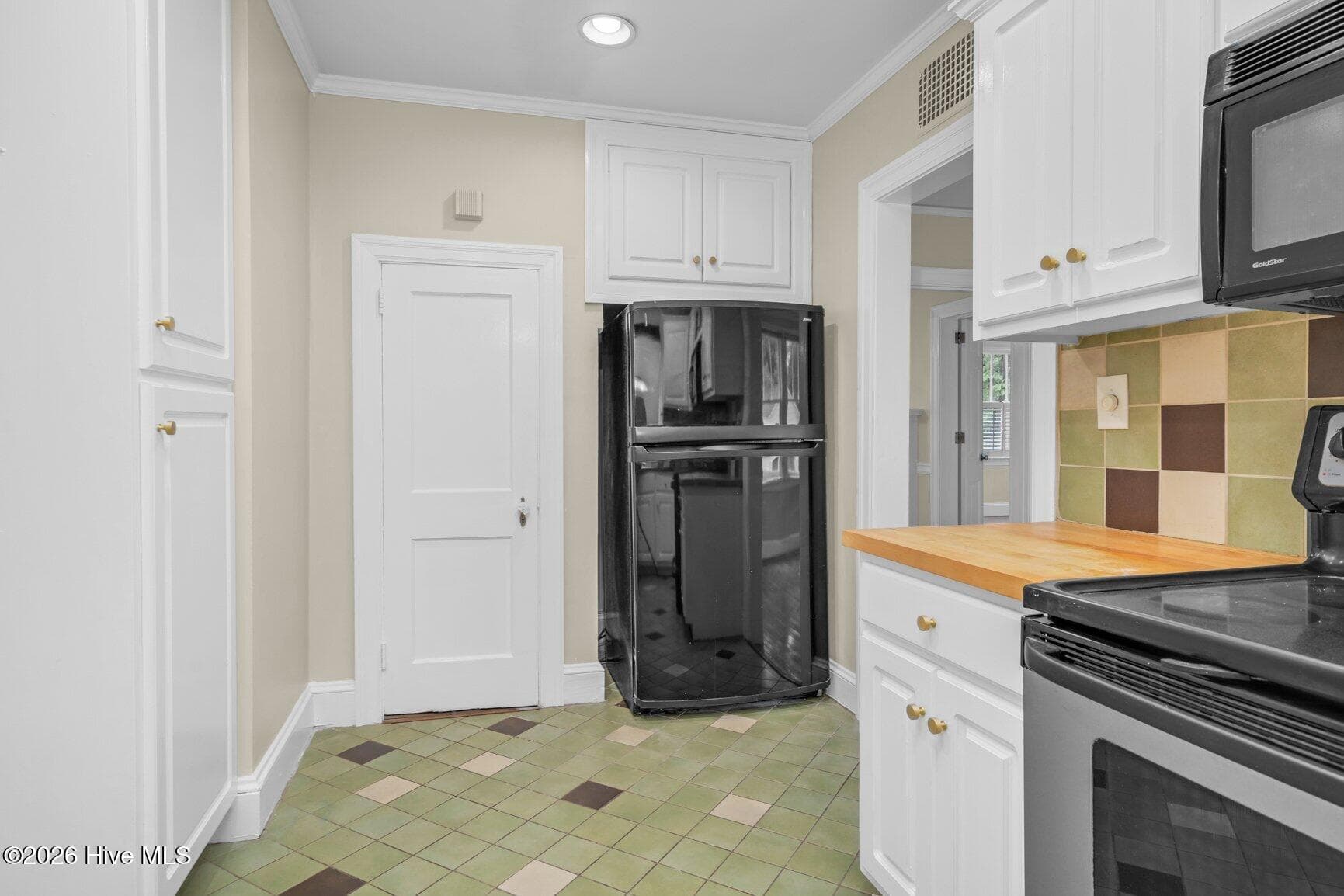 Single Family Residence at 1041 Lafayette Avenue, Rocky Mount, NC 27803, photo 15 of 41