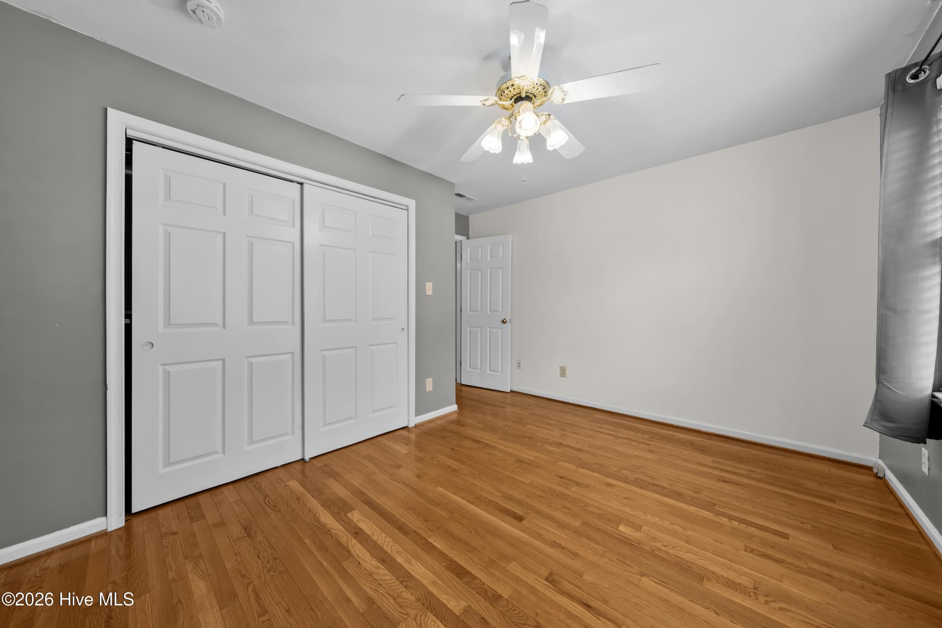 Townhouse at 511 Westpark Circle, Winston-Salem, NC 27103, photo 4 of 7
