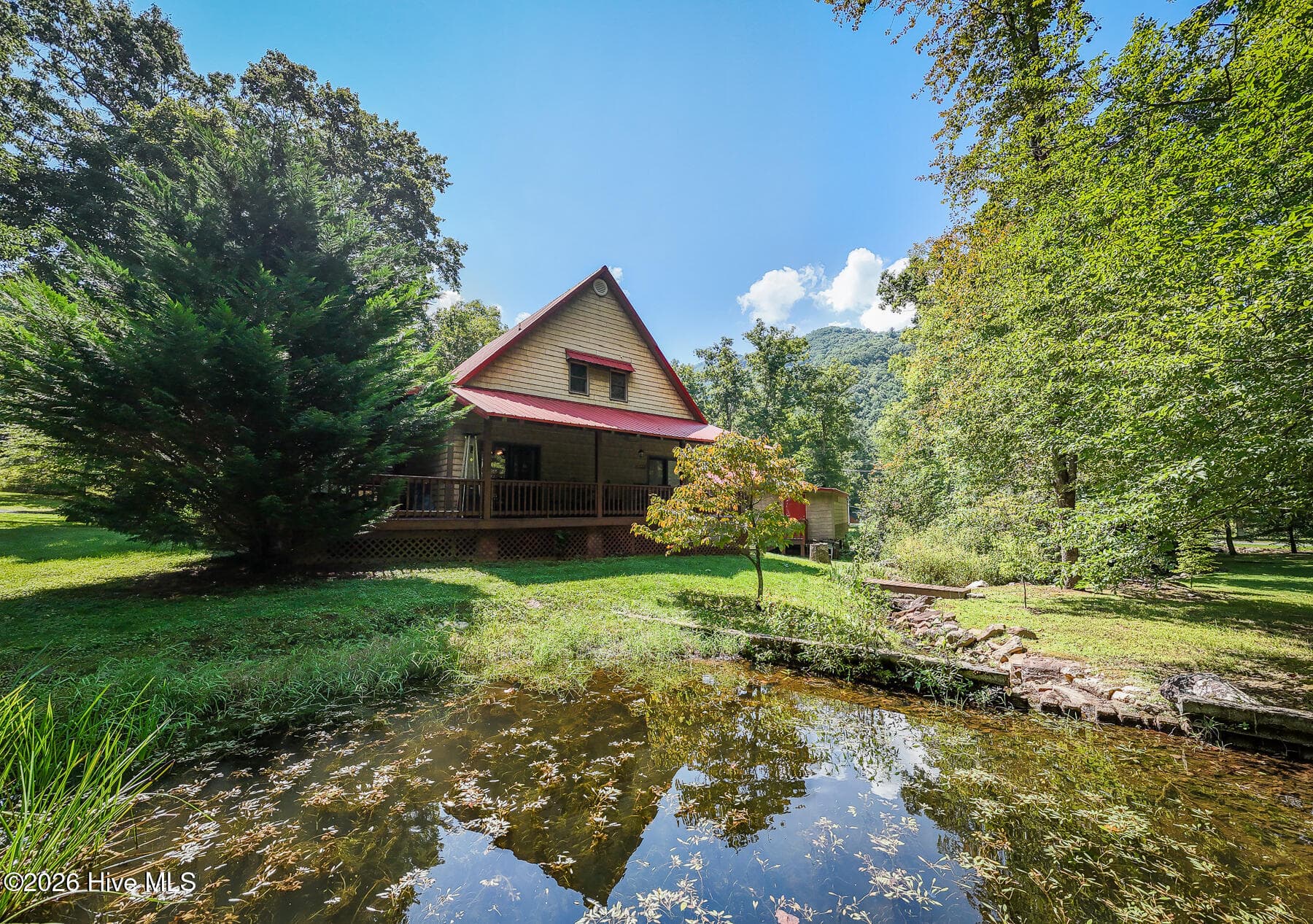 Single Family Residence at 49 Dusty Hollow, Robbinsville, NC 28771, photo 2 of 82
