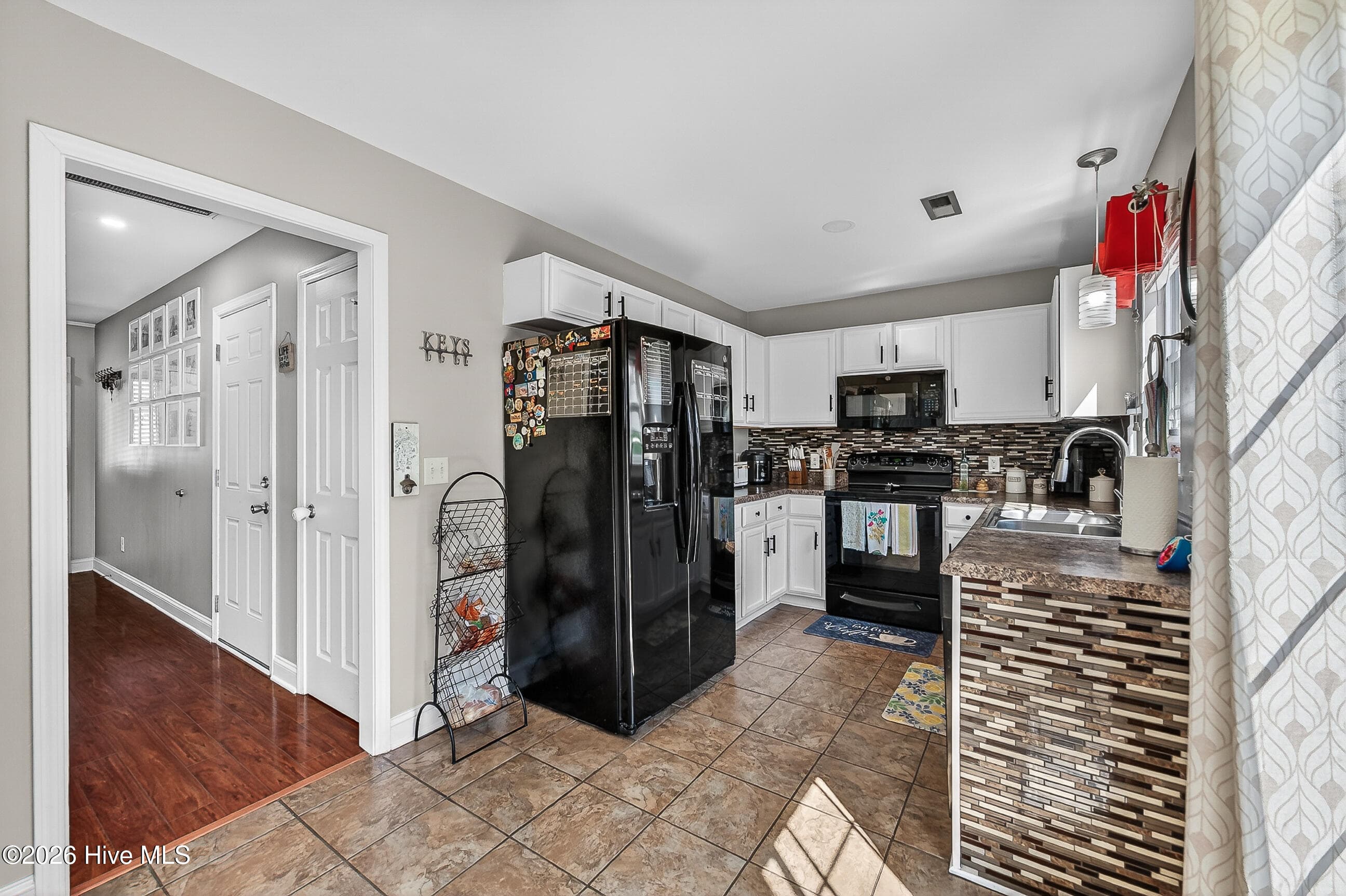 107 Dillard Lane, Richlands, NC 28574