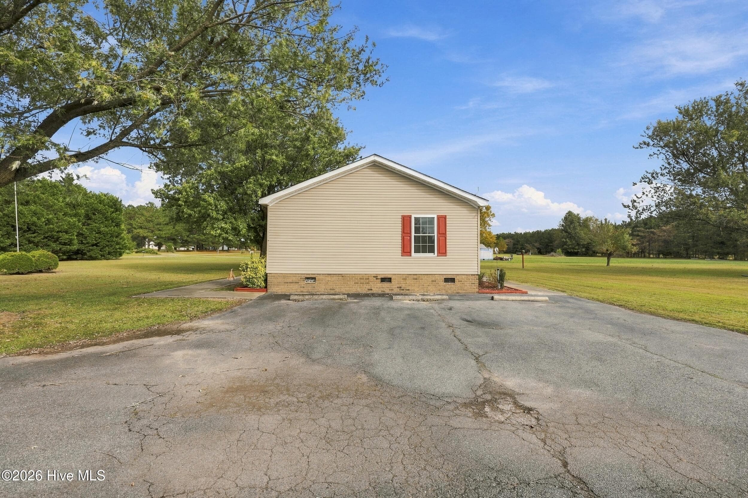 Single Family Residence at 419 Daniels Road, Corapeake, NC 27926, photo 11 of 43