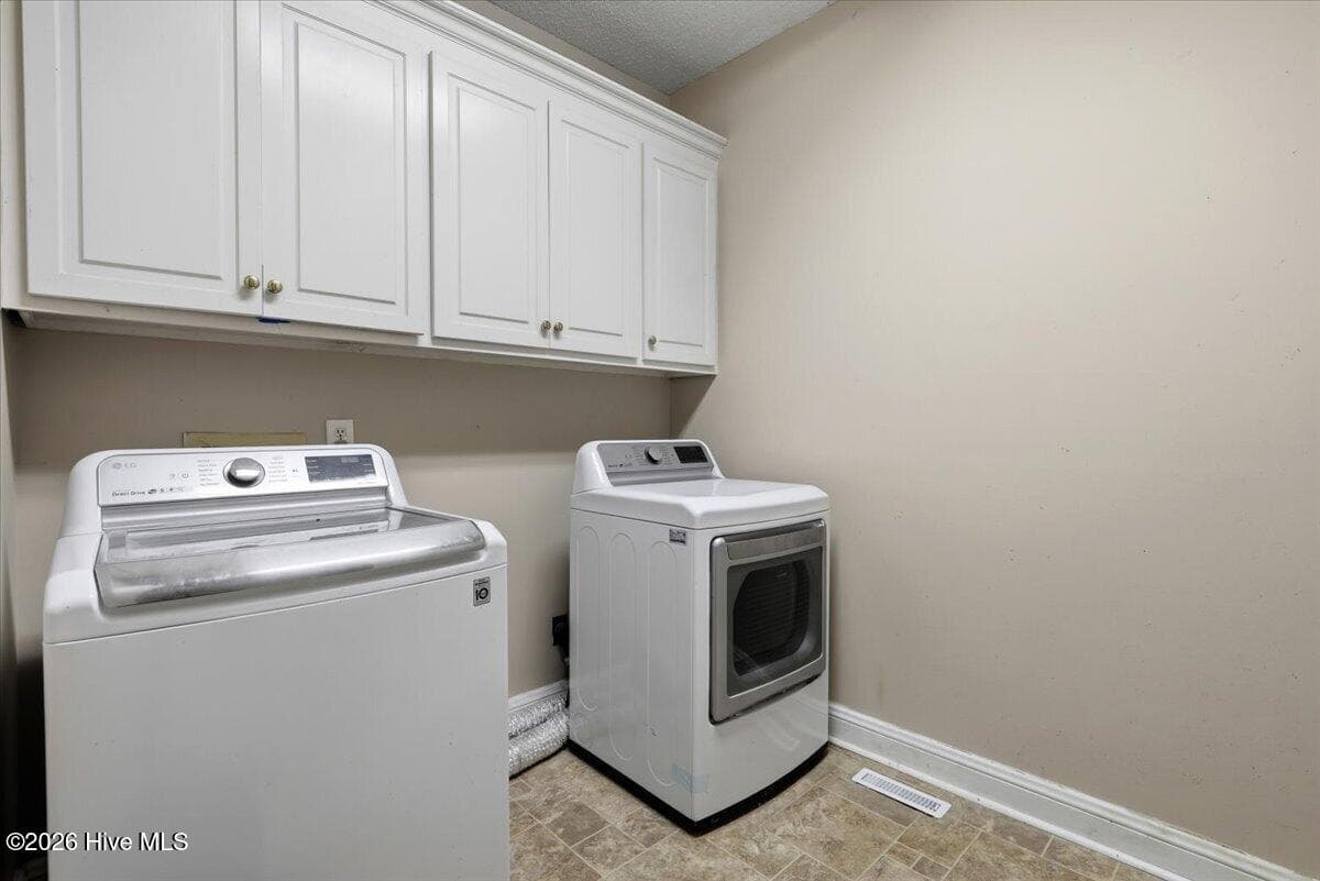 Single Family Residence at 206 Creekside Drive, Goldsboro, NC 27534, photo 16 of 20