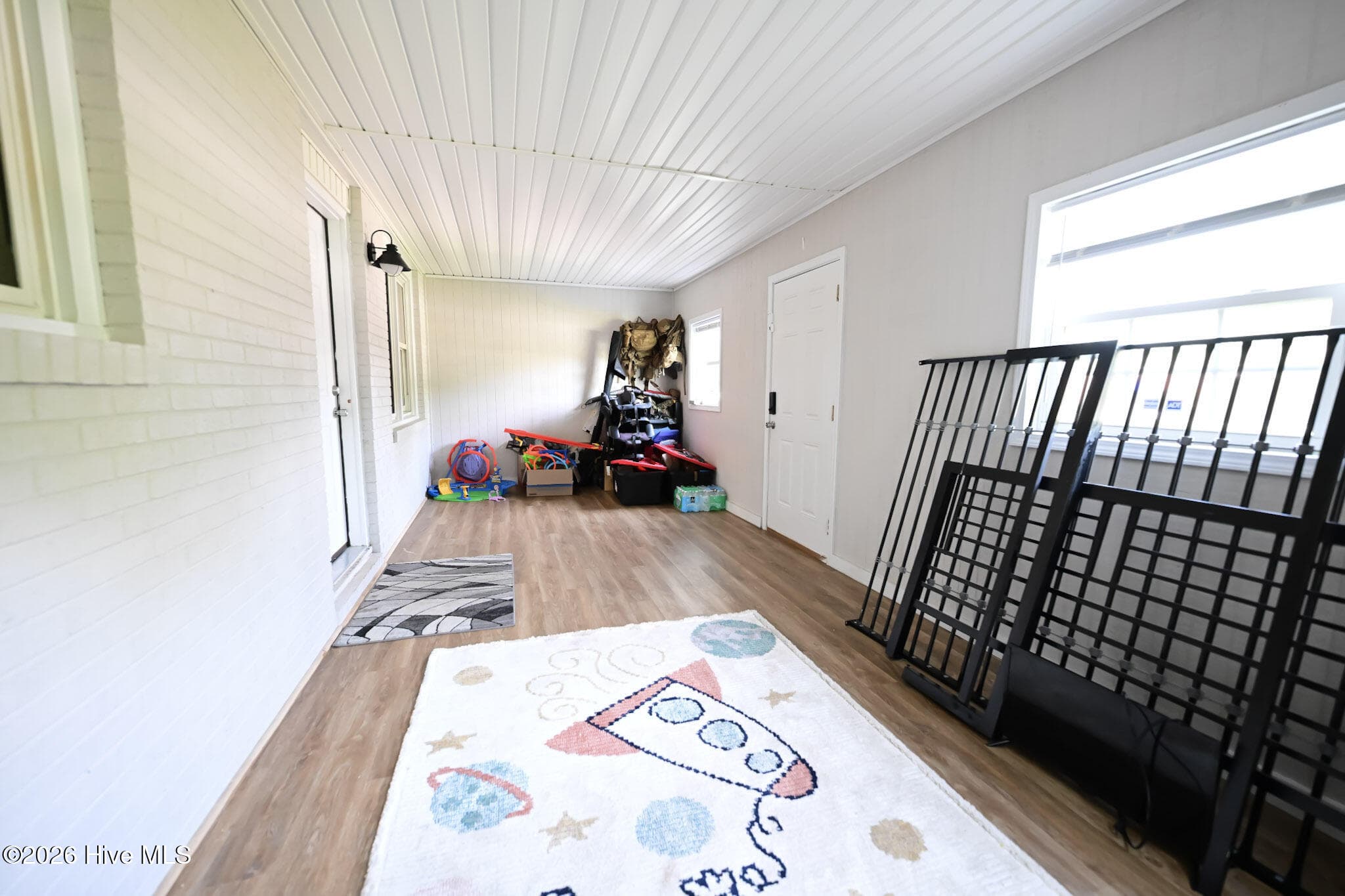 Single Family Residence at 704 Henderson Drive, Jacksonville, NC 28540, photo 9 of 28