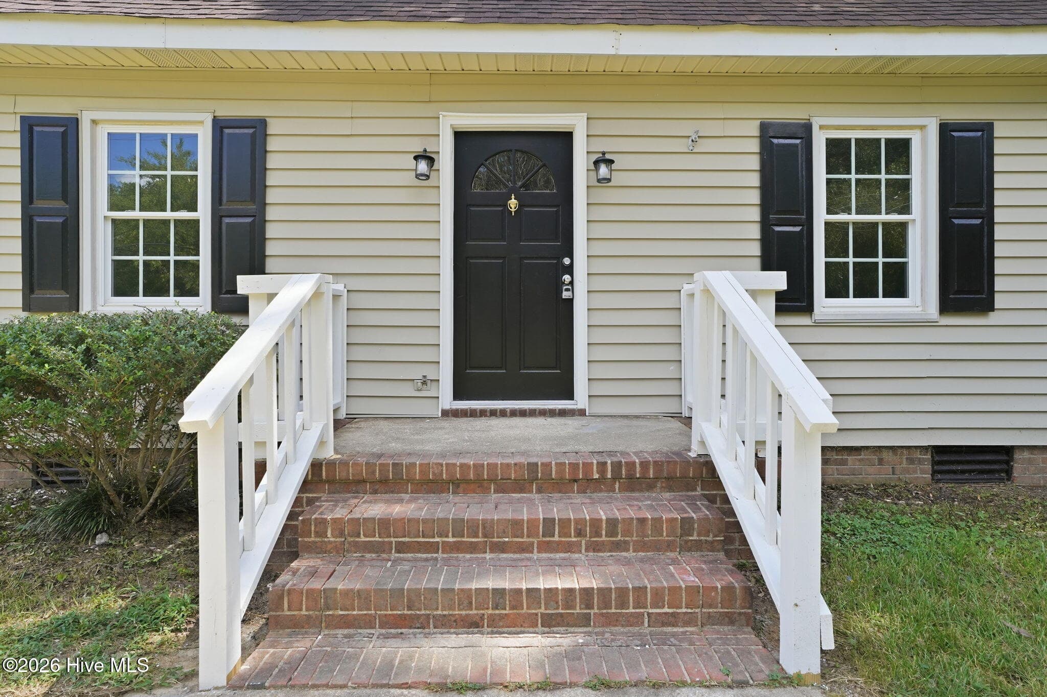 Single Family Residence at 2522 Buckingham Road NW, Wilson, NC 27896, photo 3 of 44