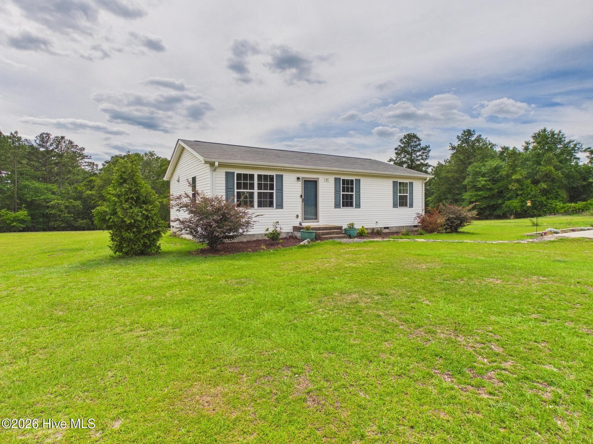 Single Family Residence at 117 Fawnwood Place, Carthage, NC 28327, photo 3 of 39