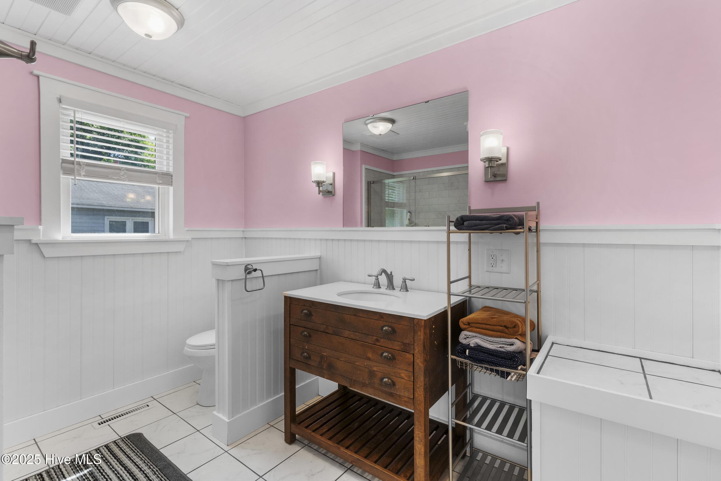 Single Family Residence at 624 Jabbertown Road, Southport, NC 28461, photo 2 of 2
