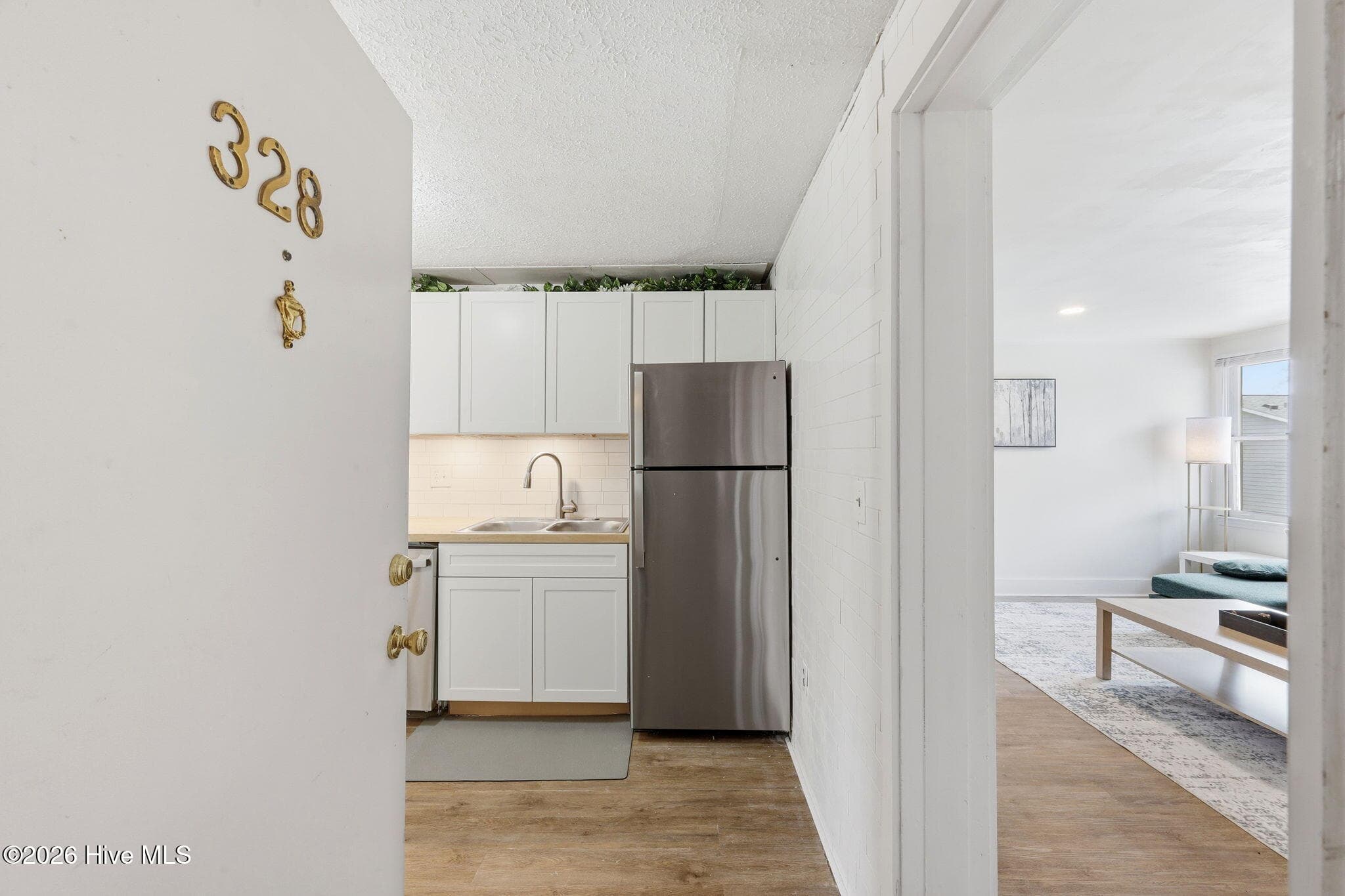 Entryway - 328 River Walk, New Bern, NC 28560
