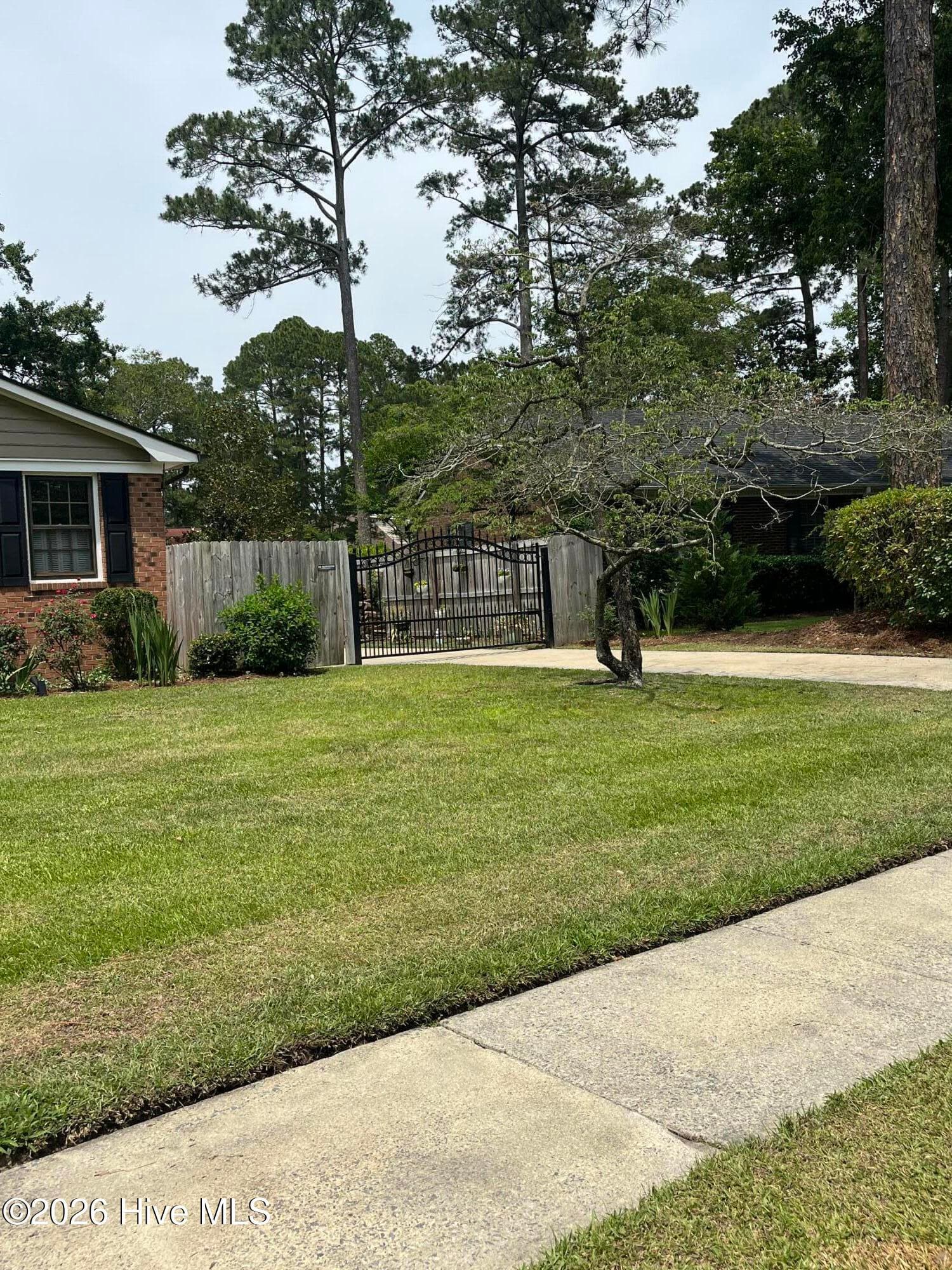 Single Family Residence at 1209 W Highland Avenue, Kinston, NC 28501, photo 6 of 55