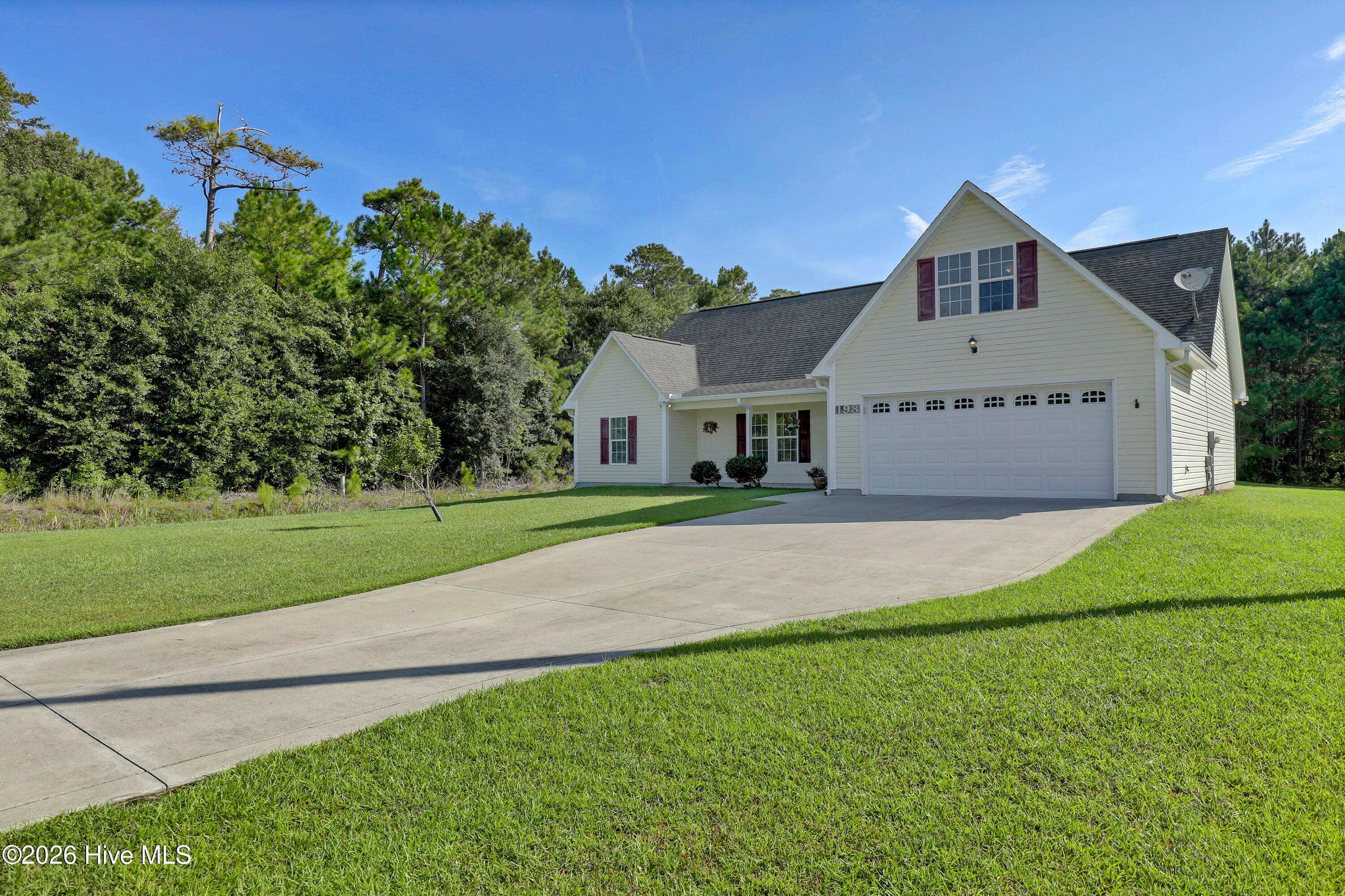 Single Family Residence at 198 Windfield Lane, Holly Ridge, NC 28445, photo 4 of 41