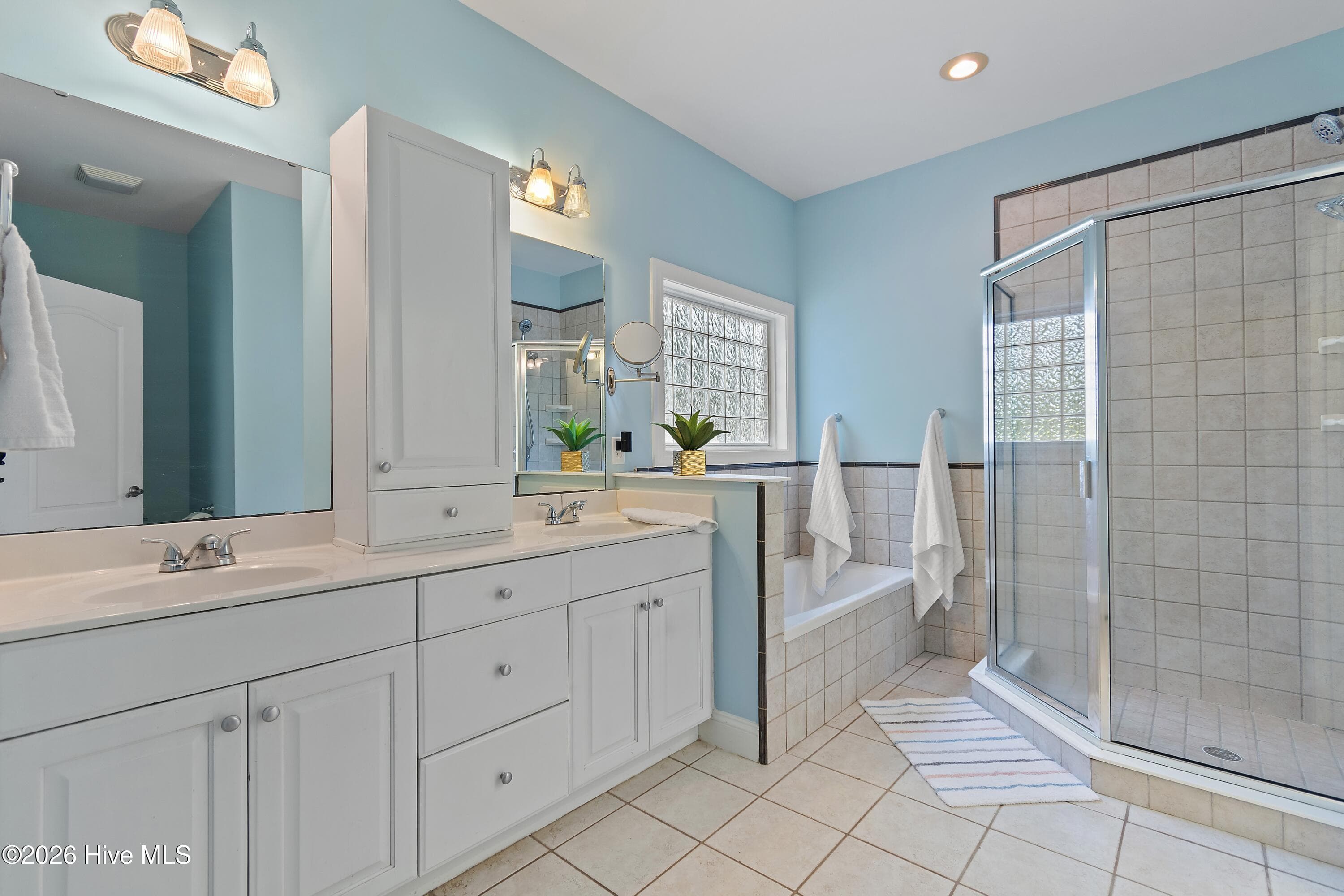 Single Family Residence at 380 Blossom Tree Lane SE, Bolivia, NC 28422, photo 24 of 77