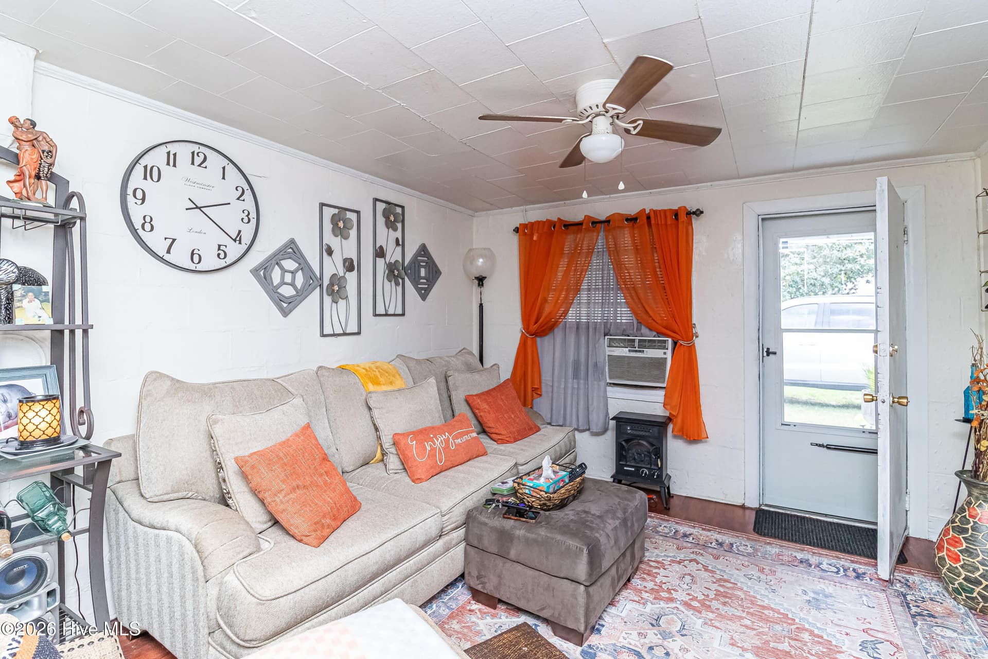 Single Family Residence at 907 E 4th Street, Goldsboro, NC 27534, photo 6 of 21