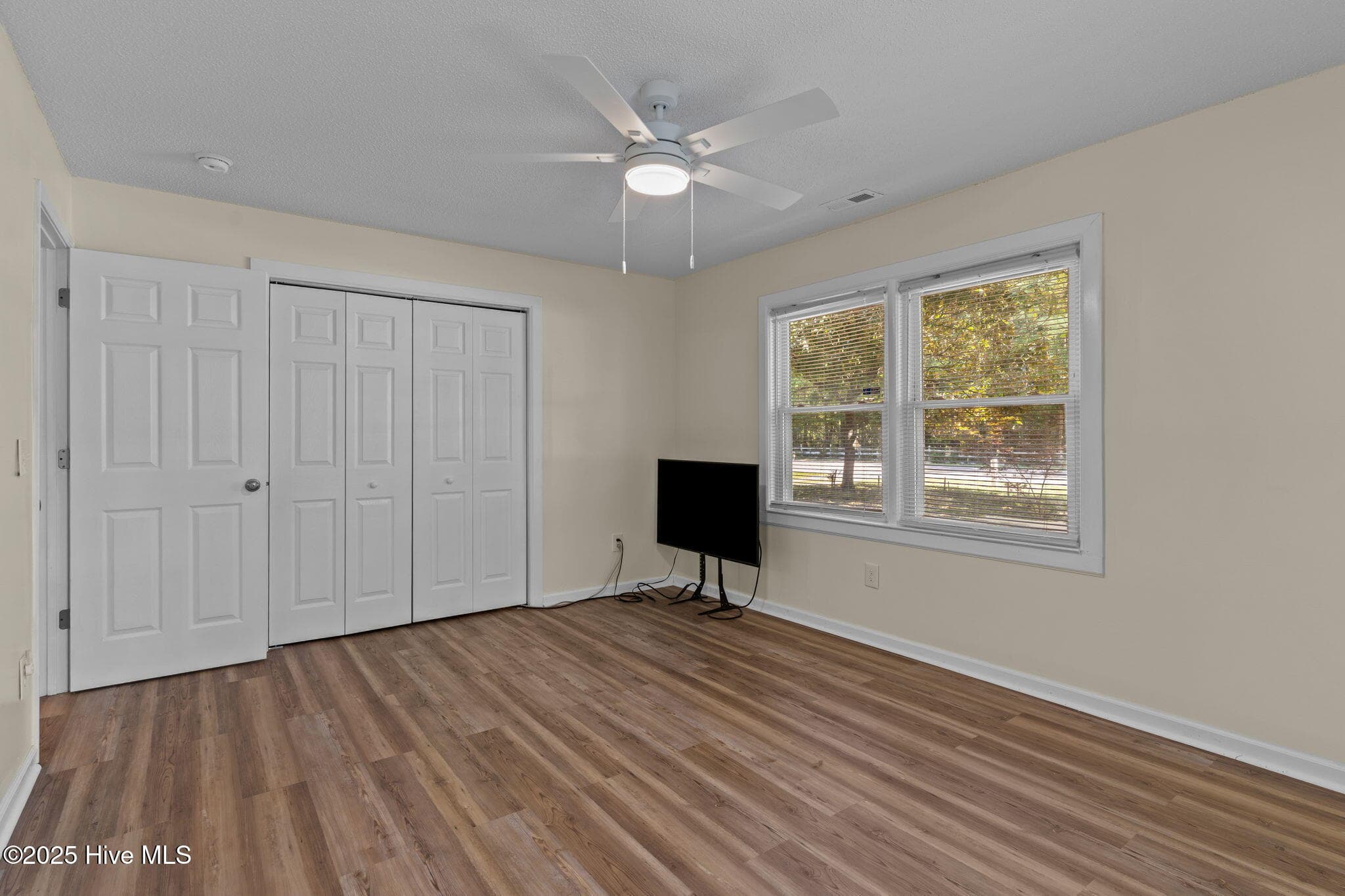 Single Family Residence at 1601 Midway Road SE, Bolivia, NC 28422, photo 18 of 49