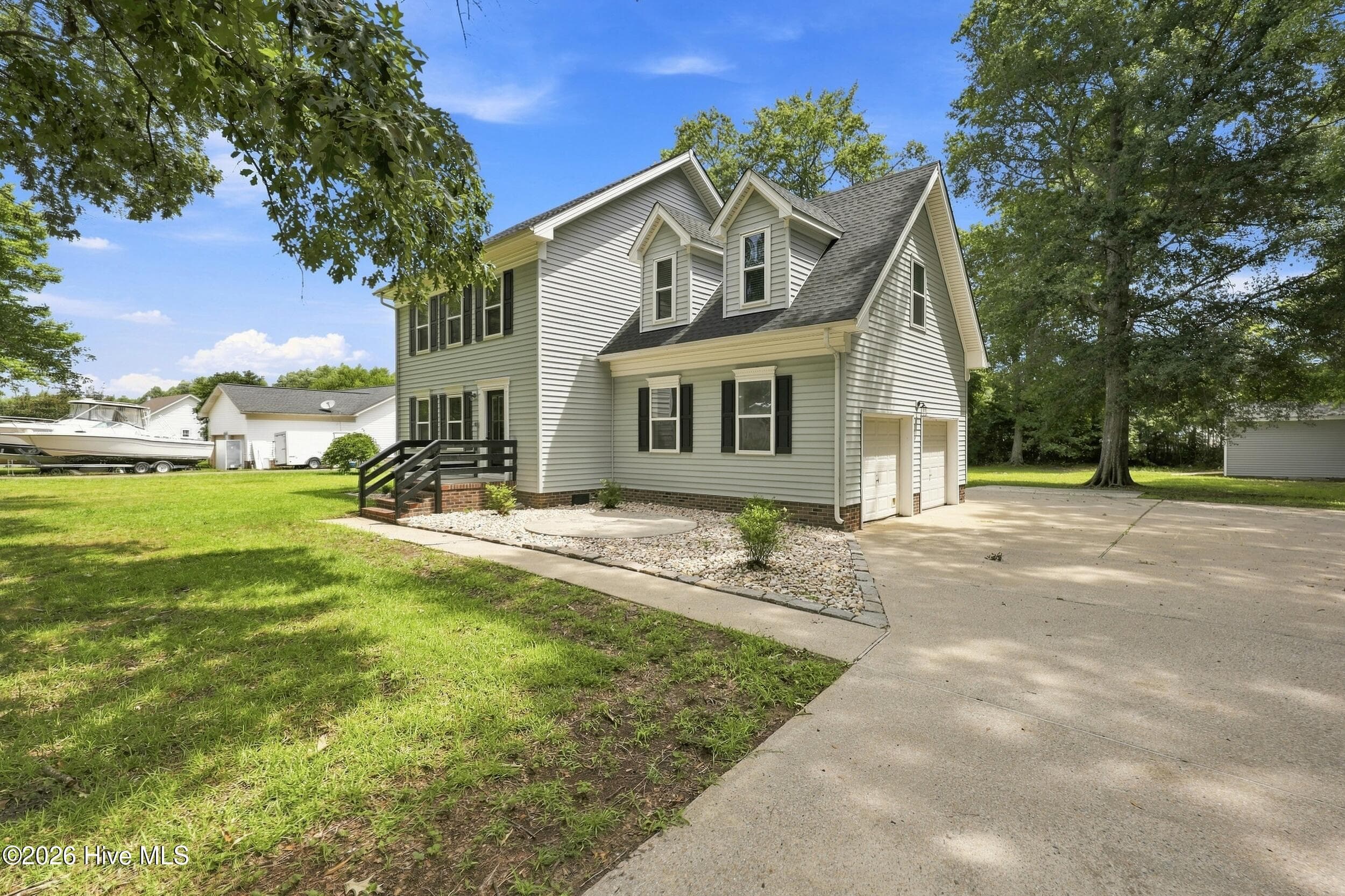 Single Family Residence at 2347 Tulls Creek Road, Moyock, NC 27958, photo 6 of 82