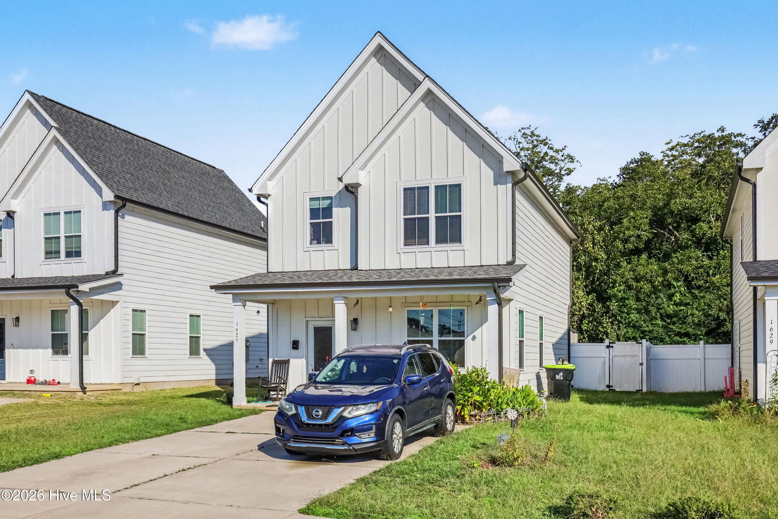 Single Family Residence at 1625 Berry Avenue, Henderson, NC 27536, photo 6 of 30