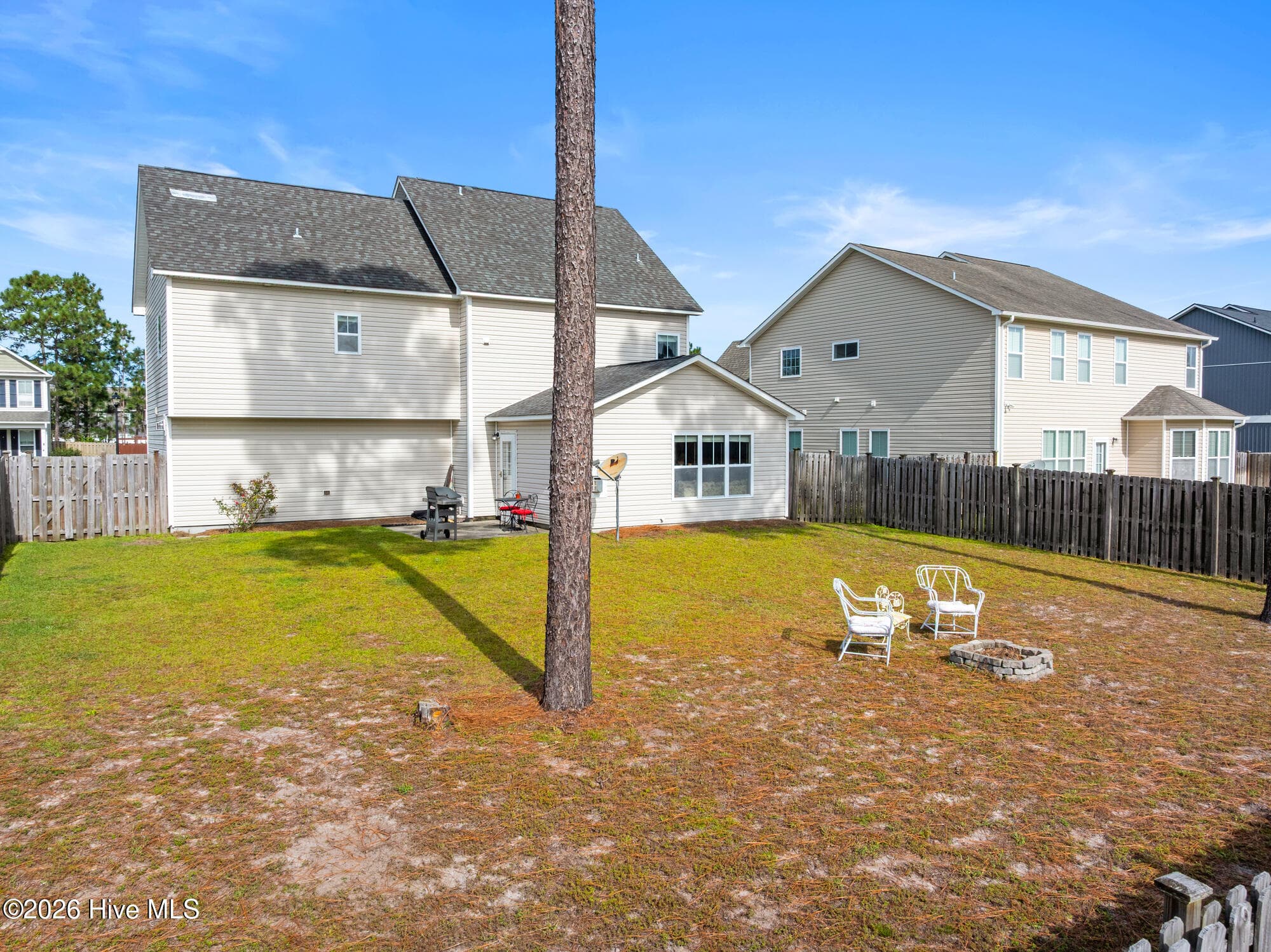 Single Family Residence at 8025 Footpath Road, Leland, NC 28451, photo 29 of 102