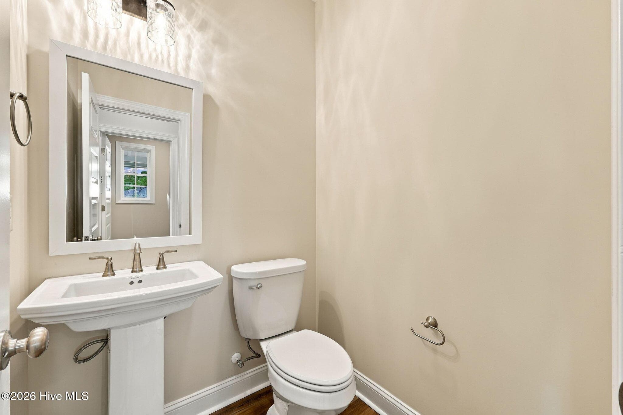 Single Family Residence at 4004 Brighton Drive, New Bern, NC 28562, photo 23 of 71