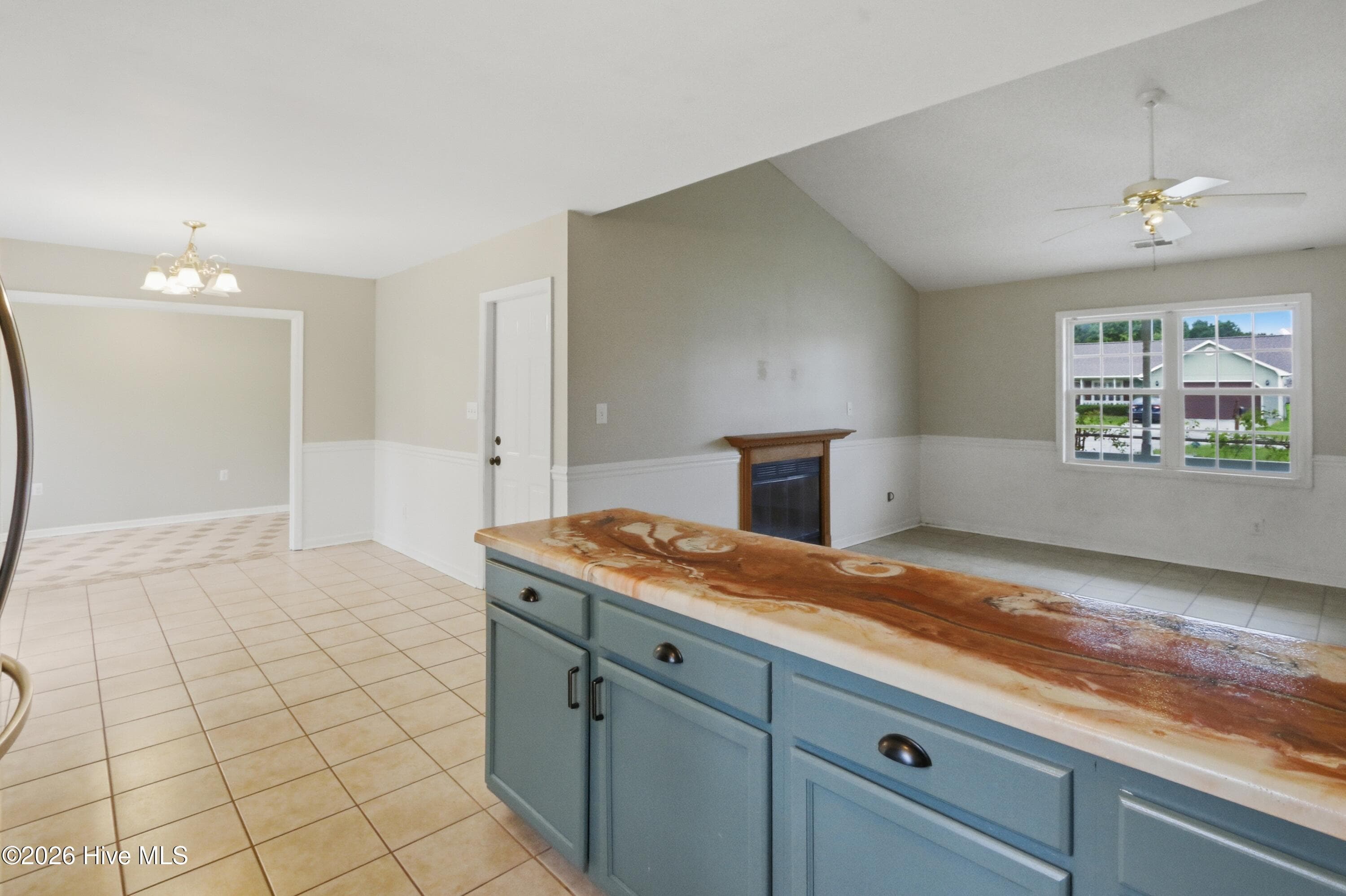Single Family Residence at 115 Daphne Drive, Hubert, NC 28539, photo 14 of 34