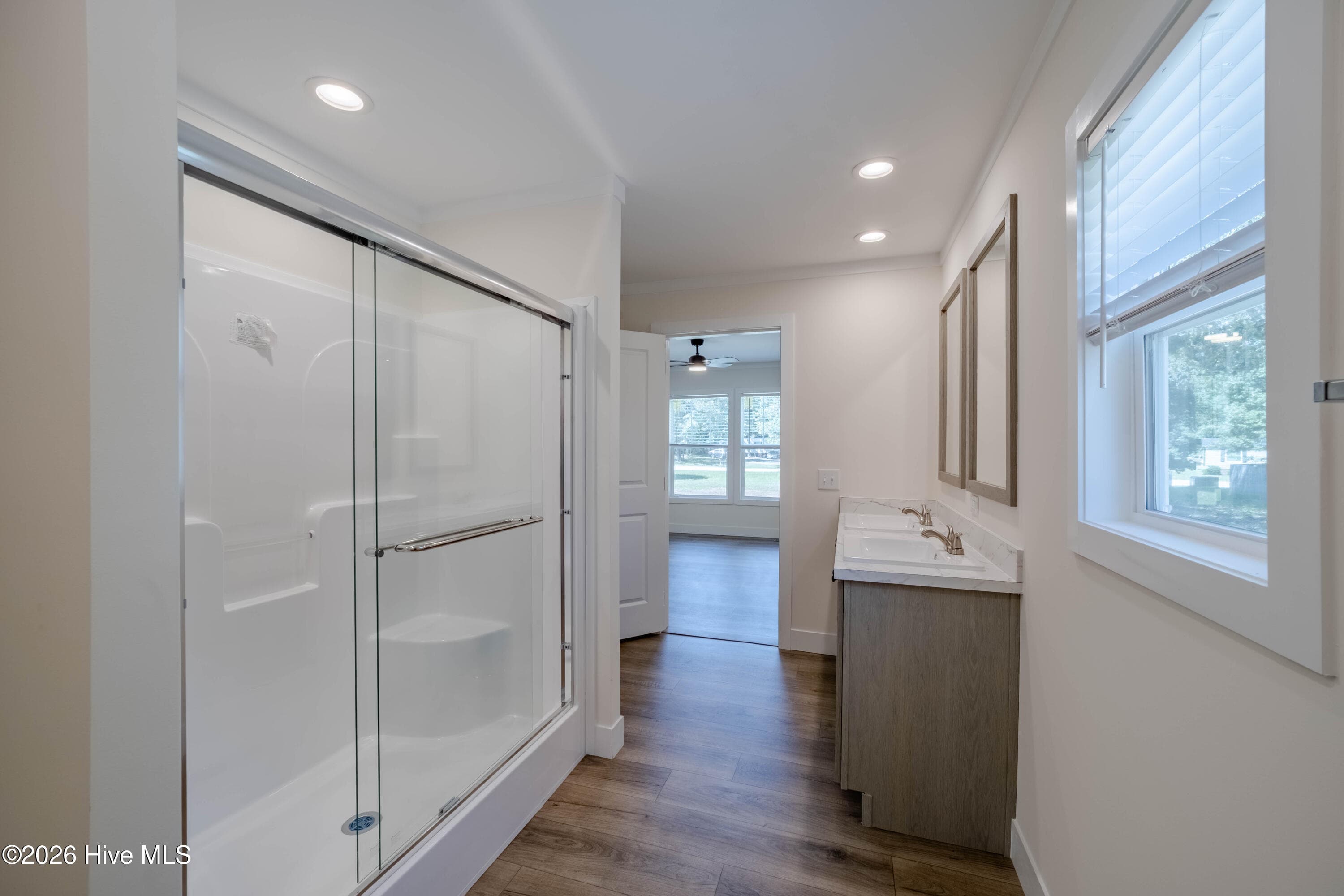 Master Bathroom - 120 Edgewater Lane, Richlands, NC 28574