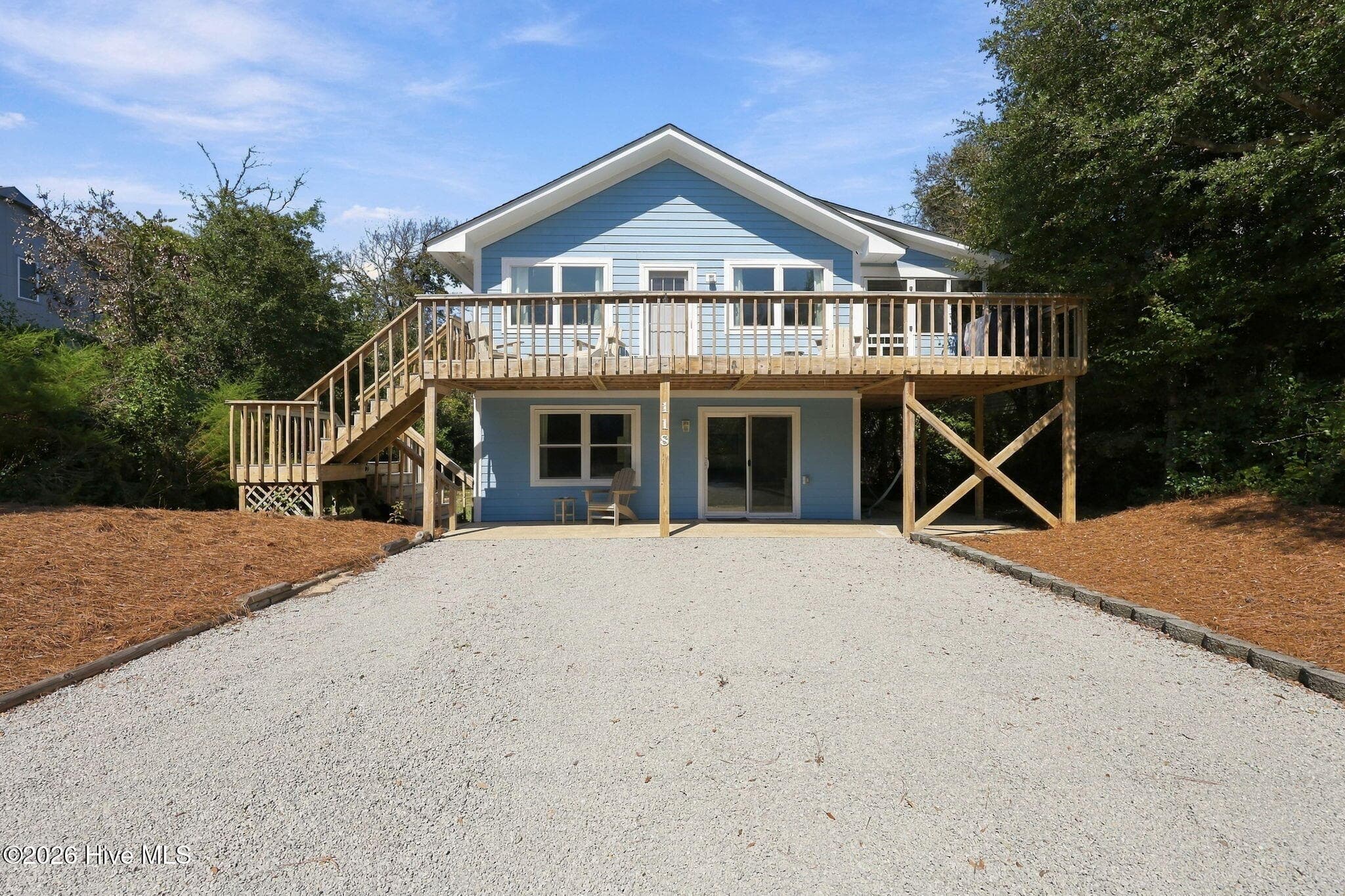 Ocean side home, 2 blocks from NC Wildlife boat ramp - 118 Periwinkle Drive, Emerald Isle, NC 28594