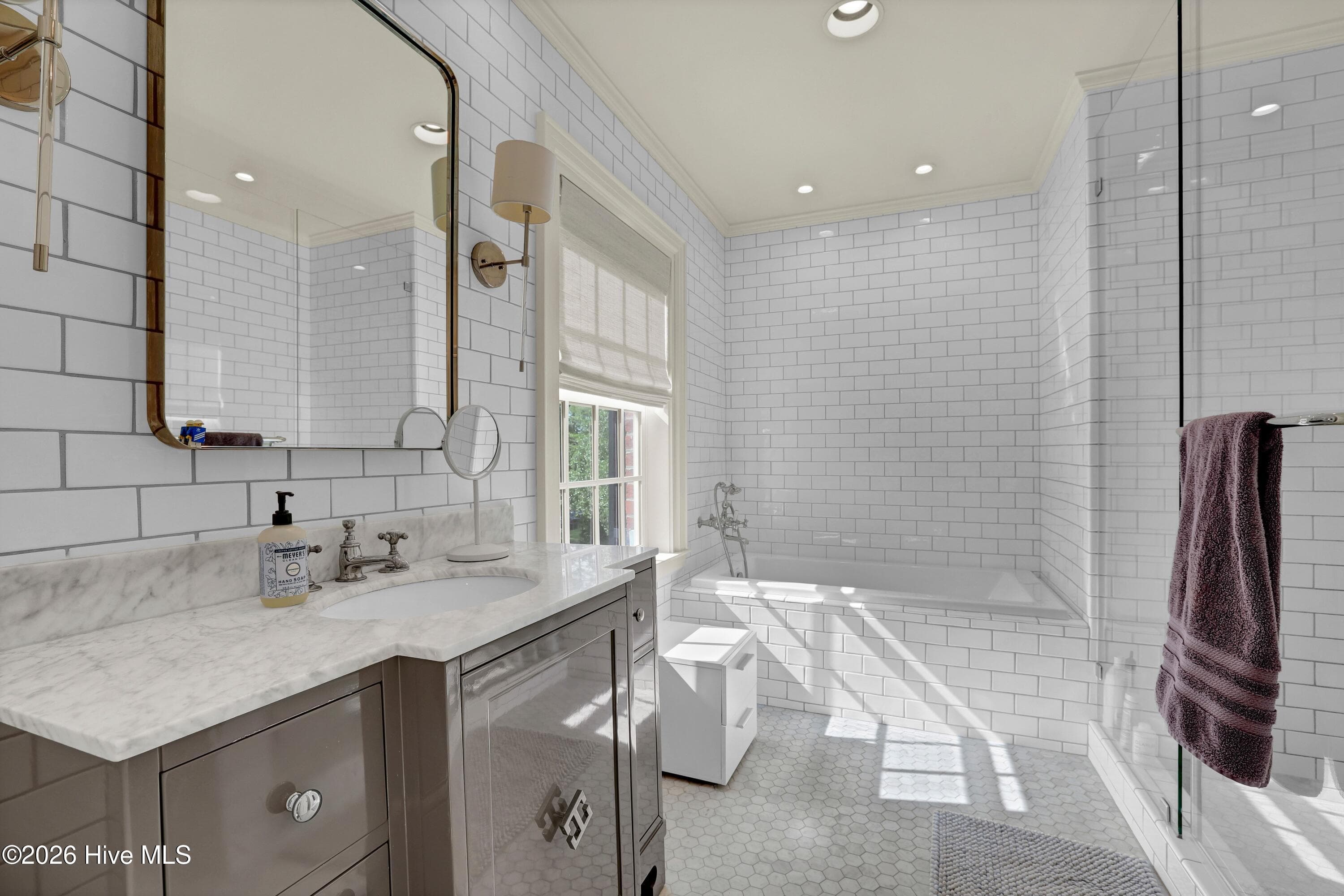 Single Family Residence at 1411 Live Oak Parkway, Wilmington, NC 28403, photo 27 of 63