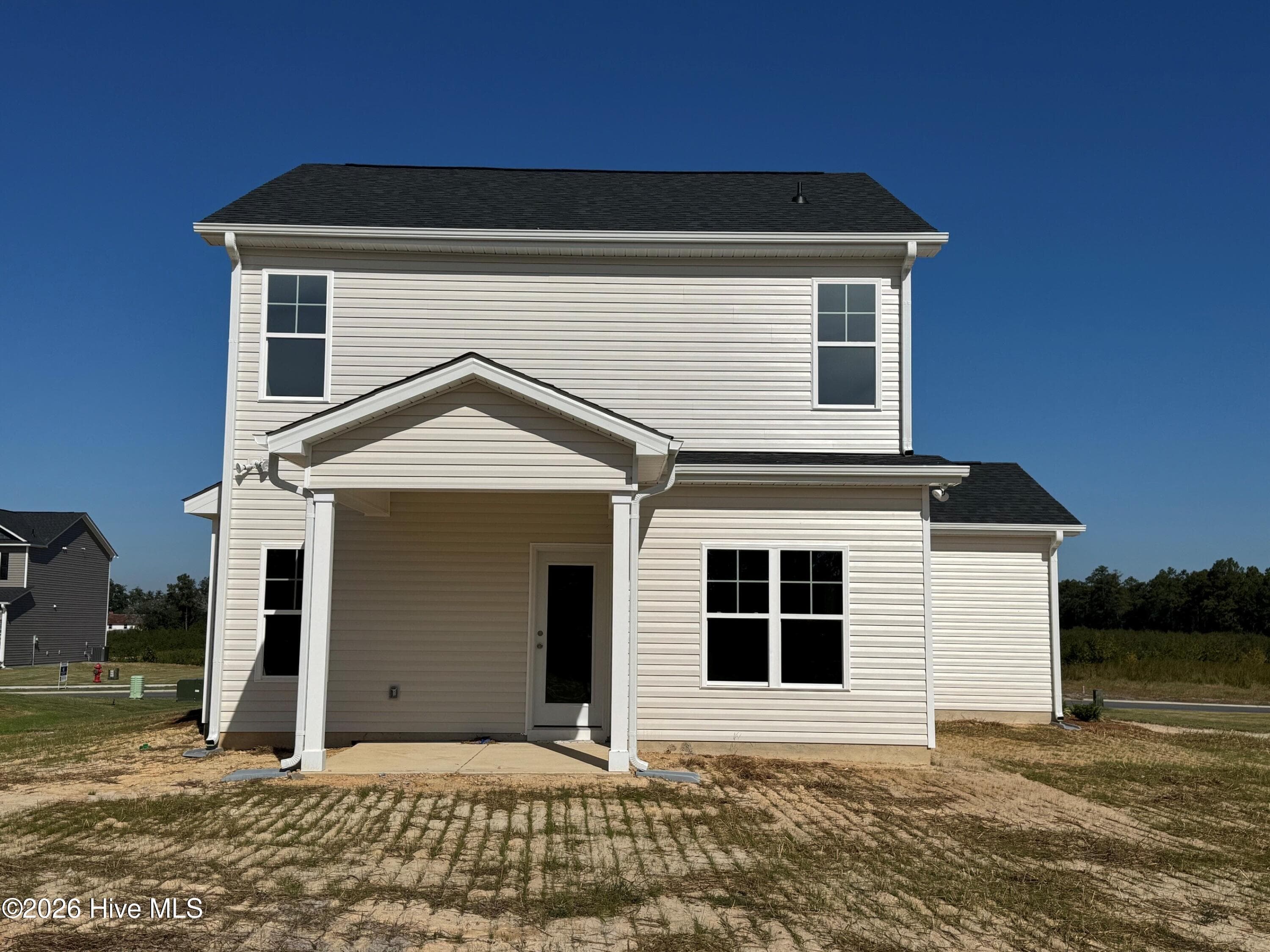 Single Family Residence at 189 Ashley Heights Drive, Aberdeen, NC 28315, photo 6 of 43