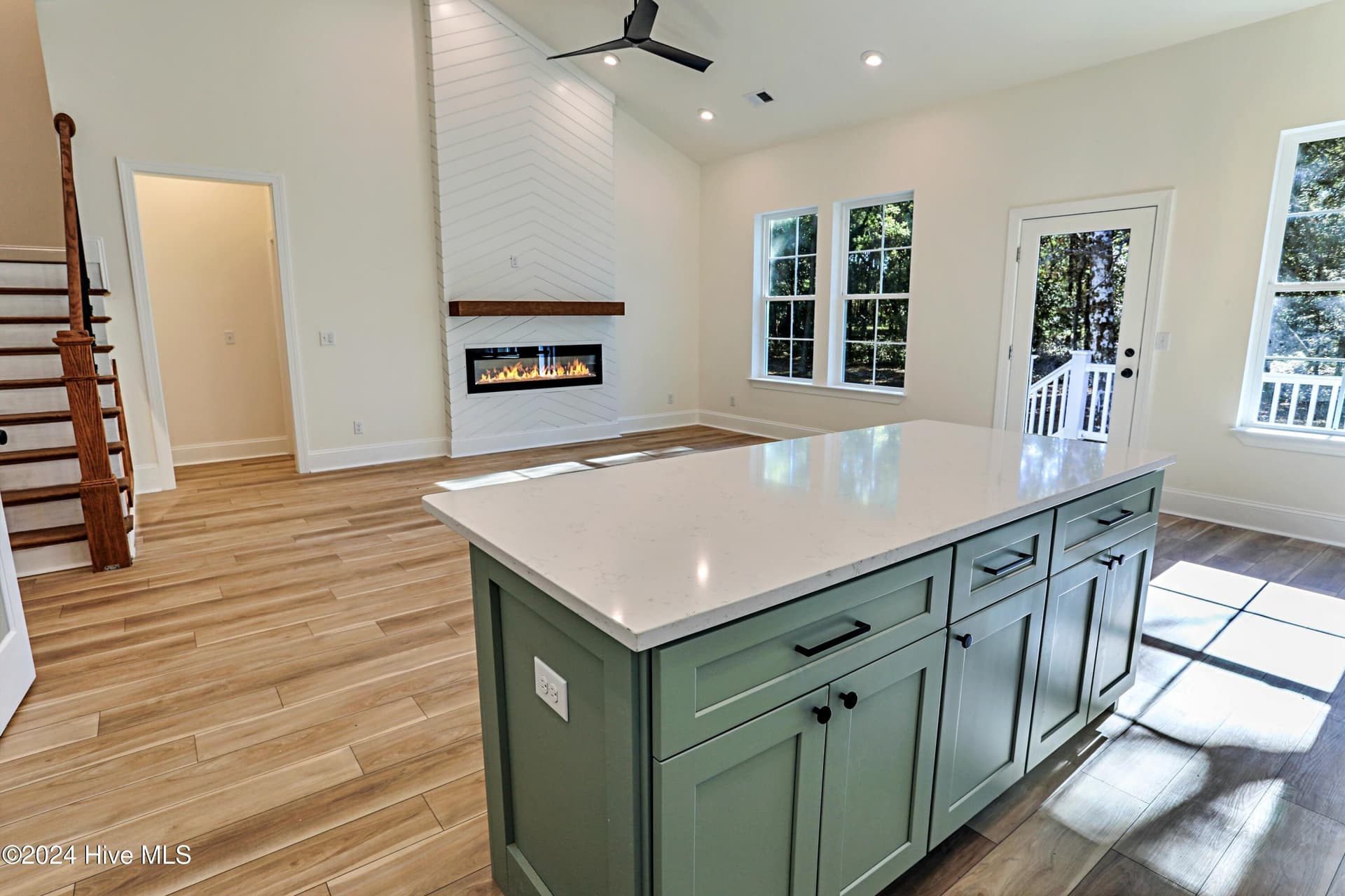 Single Family Residence at 3375 Sandridge Lane SW, Supply, NC 28462, photo 15 of 73