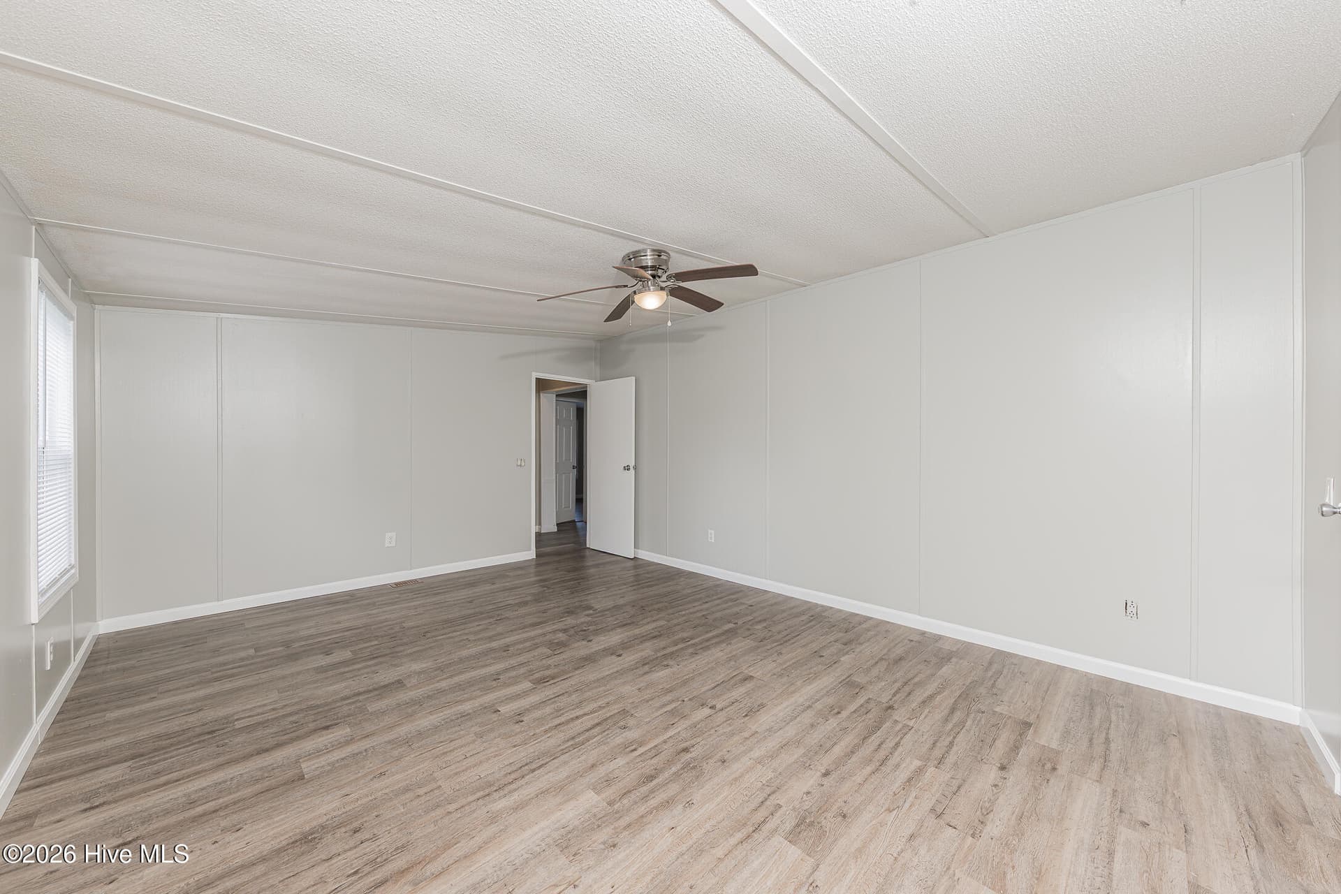 Manufactured Home at 122 Woodbrook Drive, Midway Park, NC 28544, photo 23 of 47