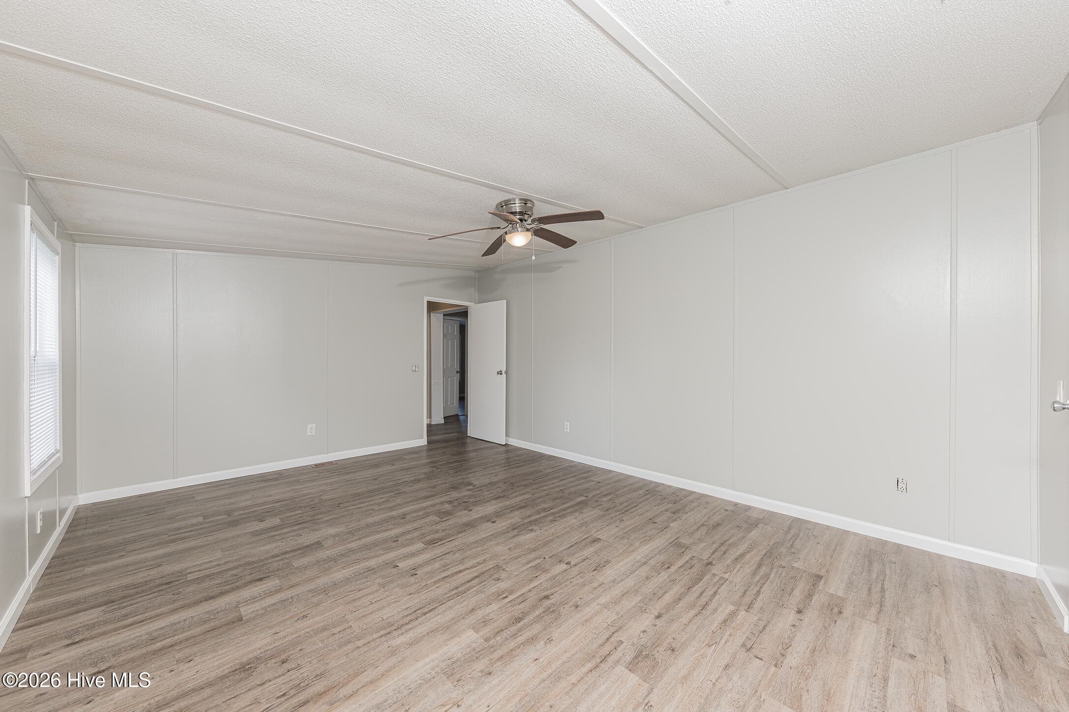 Manufactured Home at 122 Woodbrook Drive, Midway Park, NC 28544, photo 23 of 47