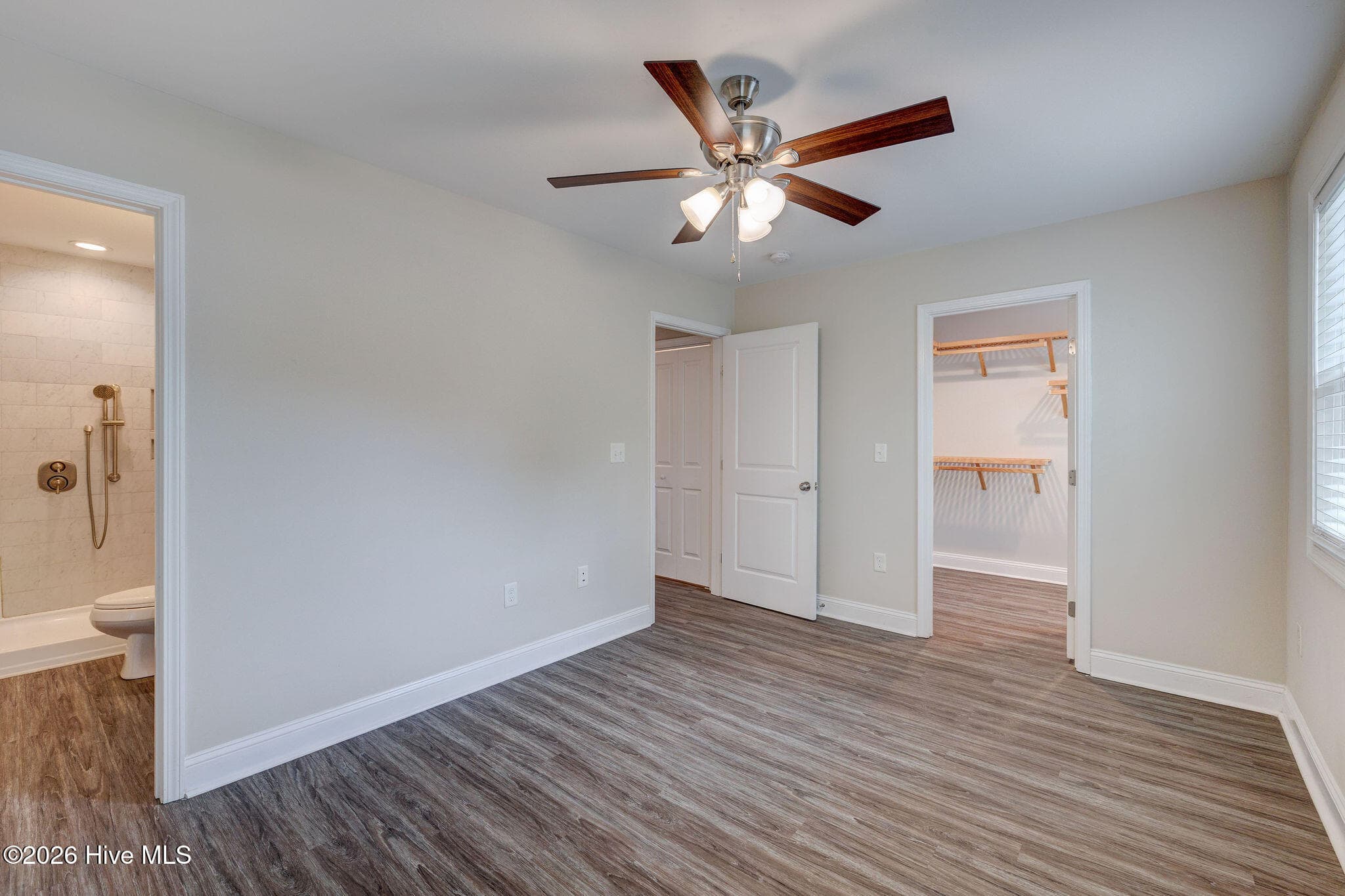 Single Family Residence at 720 S 9th Street, Wilmington, NC 28401, photo 2 of 2