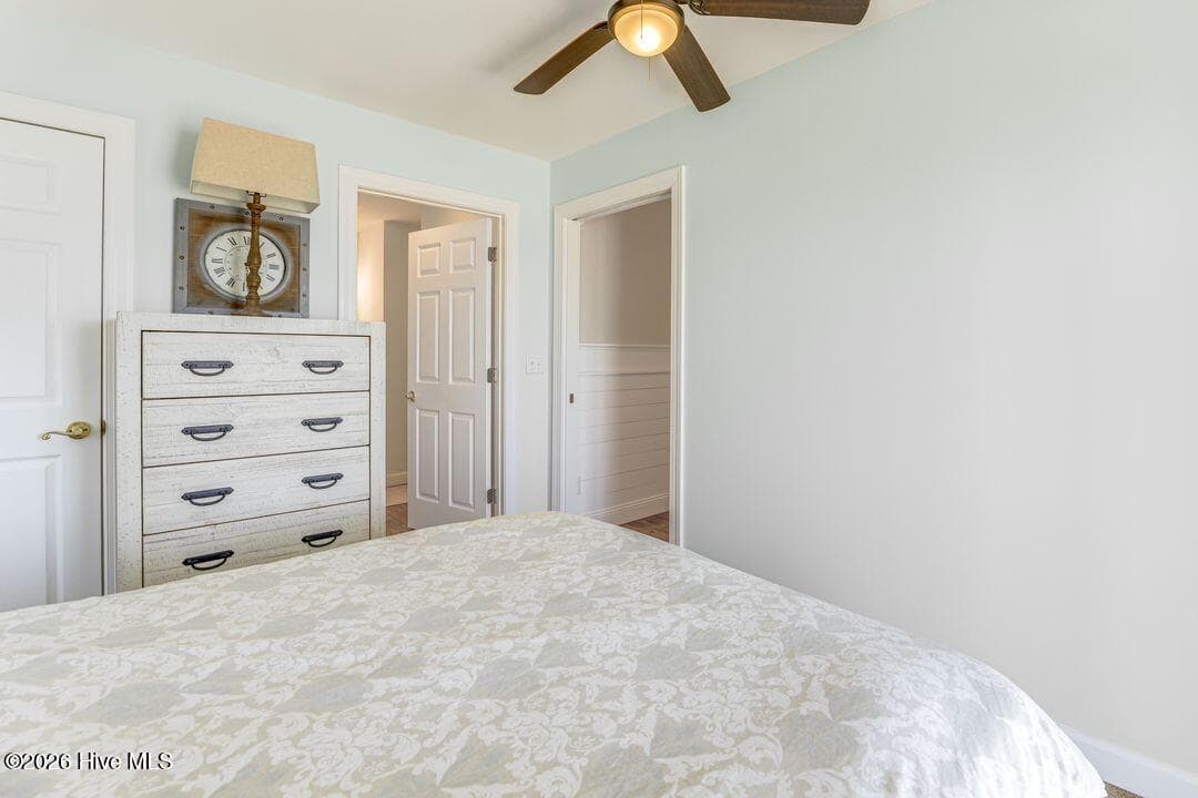 33 Porpoise Place, North Topsail Beach, NC 28460