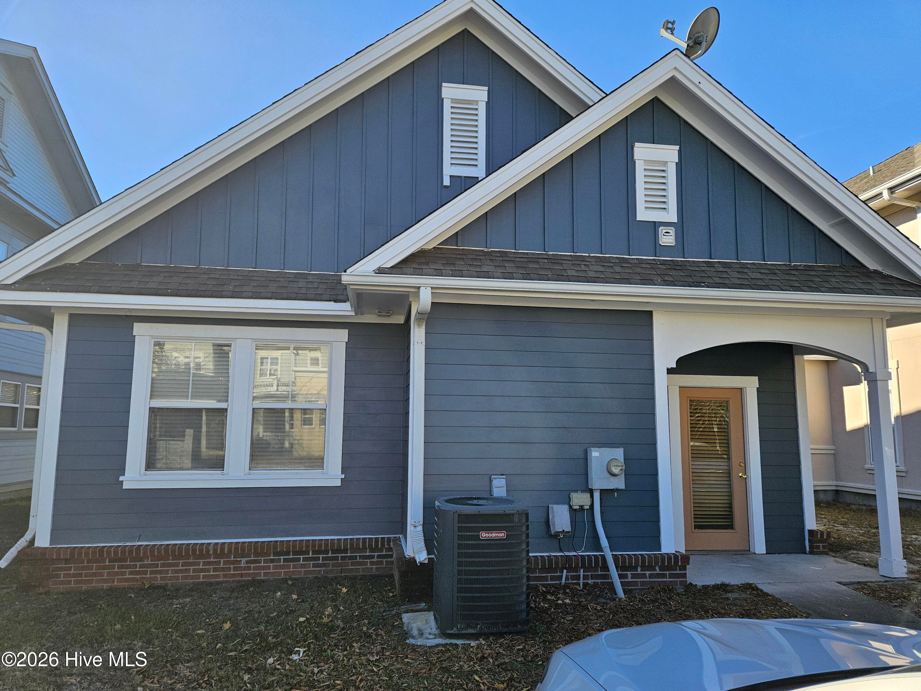 Single Family Residence at 1017 S 8th Street, Wilmington, NC 28401, photo 12 of 14