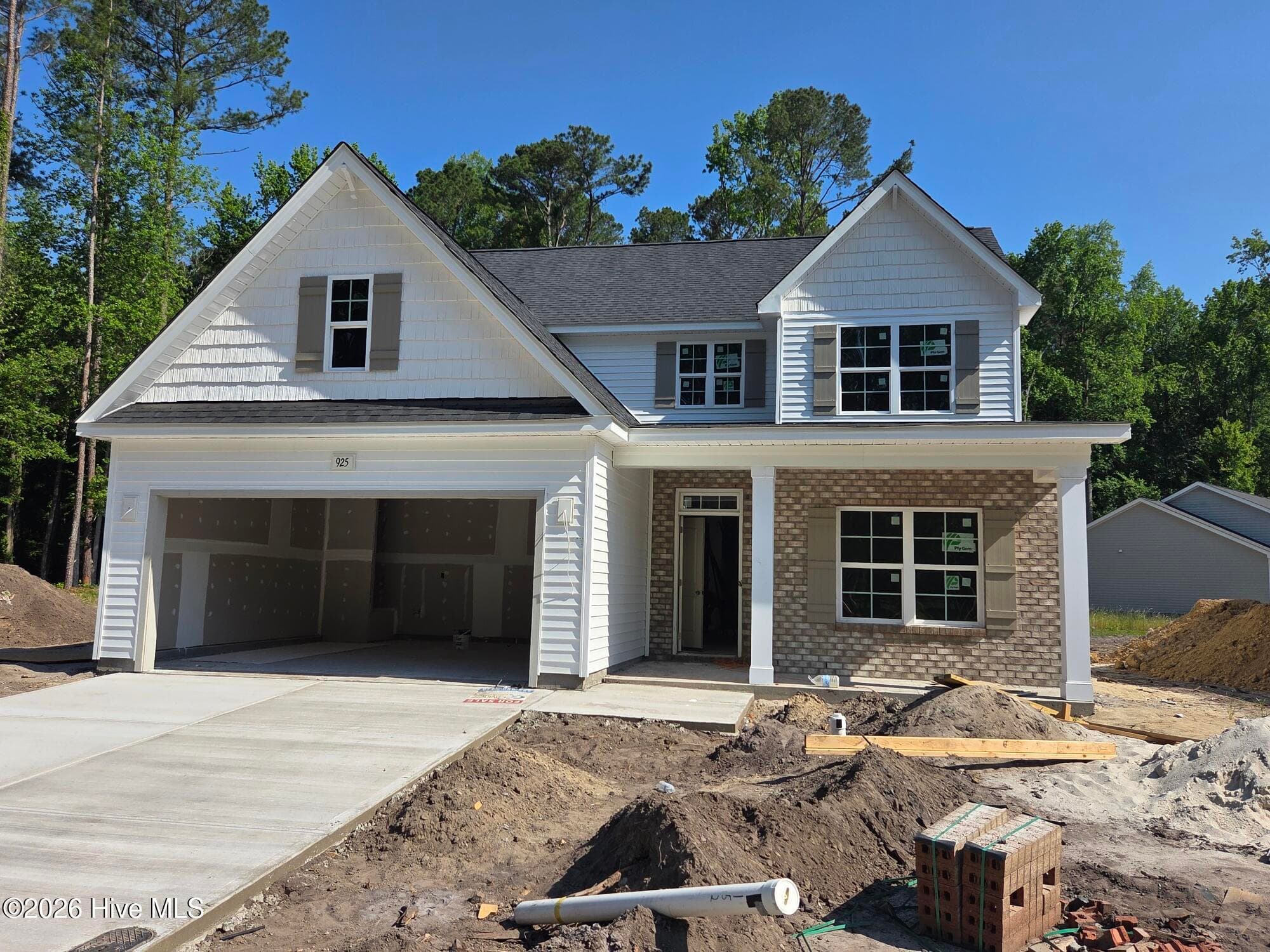 Single Family Residence at 925 Rialto Lane, Ayden, NC 28513, photo 2 of 68